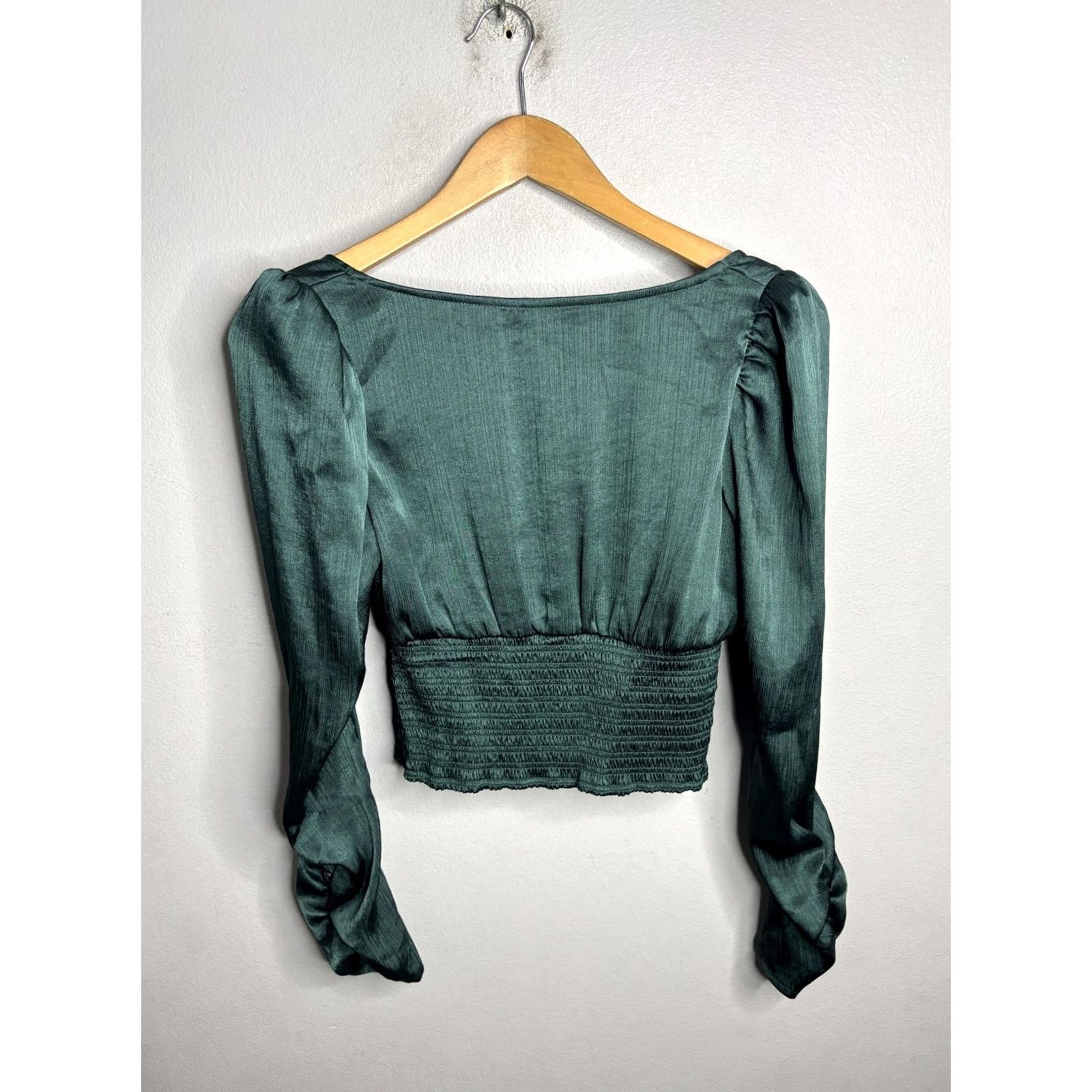 Free People VINTAGE Free People Blouse Womens XS Green Smocked Waist Long Puff Sleeve Cropped Boho Size XS / US 0-2 / IT 36-38 - 4 Thumbnail