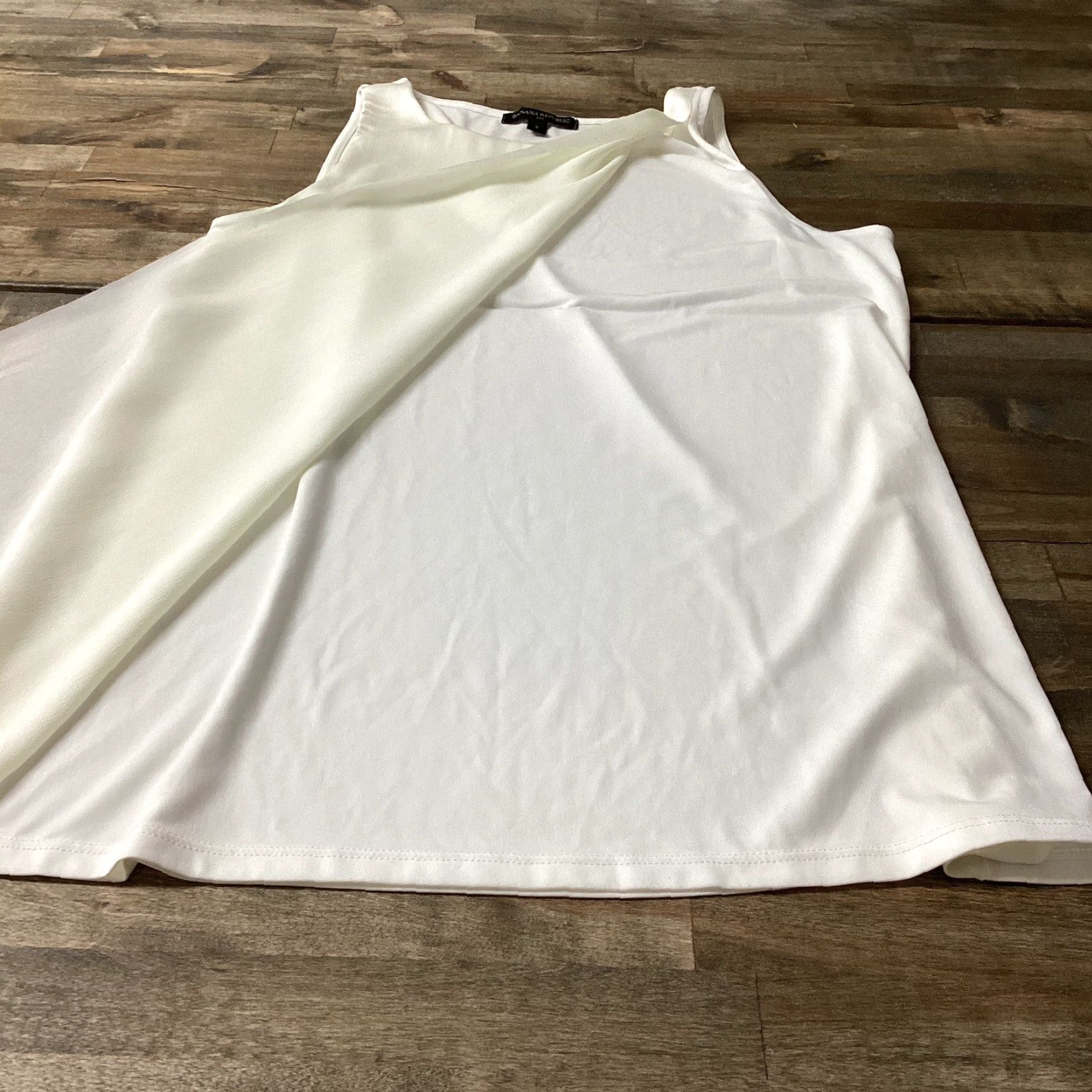 Banana Republic VINTAGE Banana Republic Top Women S Ivory Sleeveless Layered Stretch Feminine Minimalist Size S / US 4 / IT 40 - 5 Thumbnail
