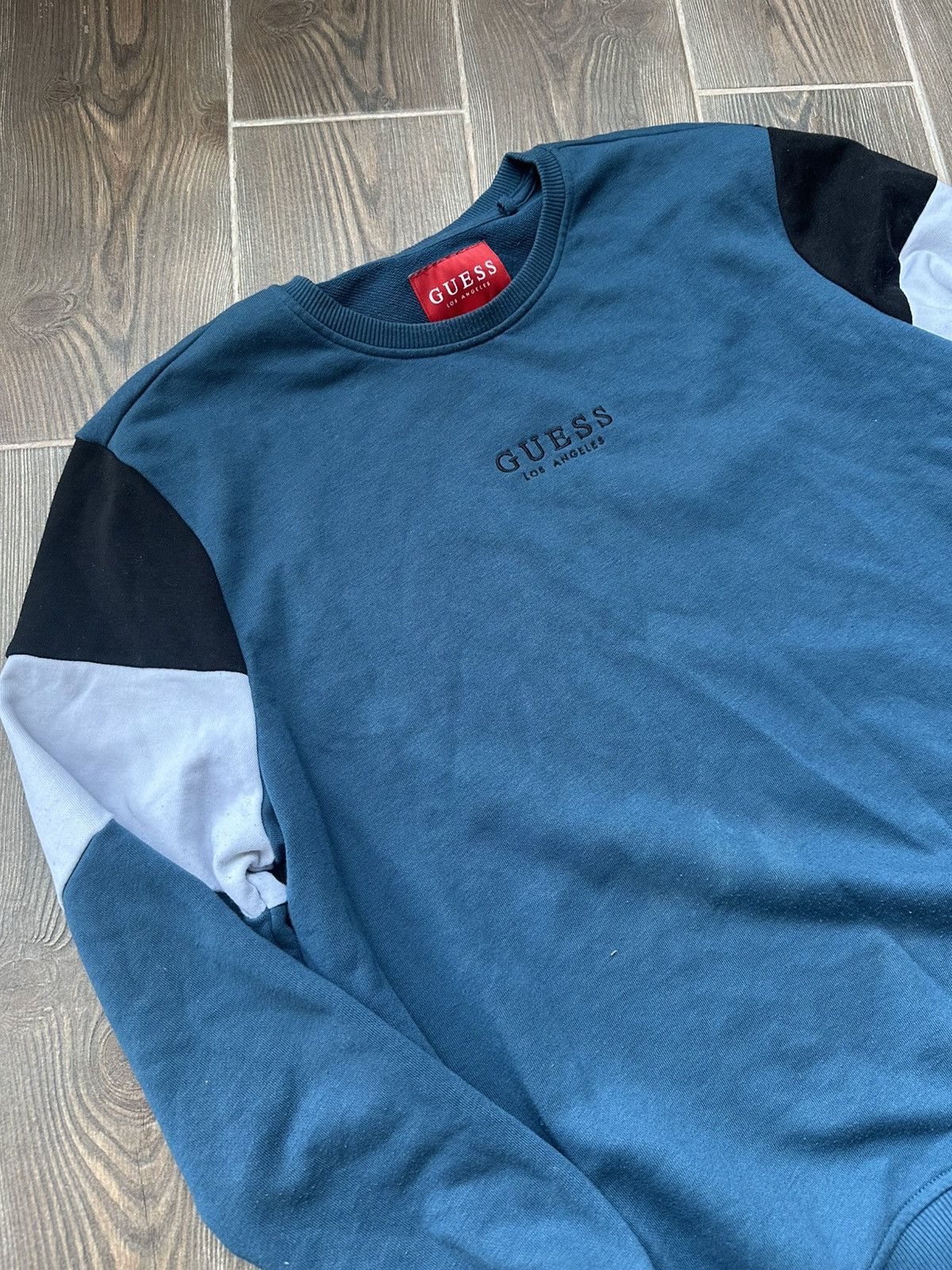 Guess GUESS Sweatshirt Vintage Size US L / EU 52-54 / 3 - 2 Thumbnail