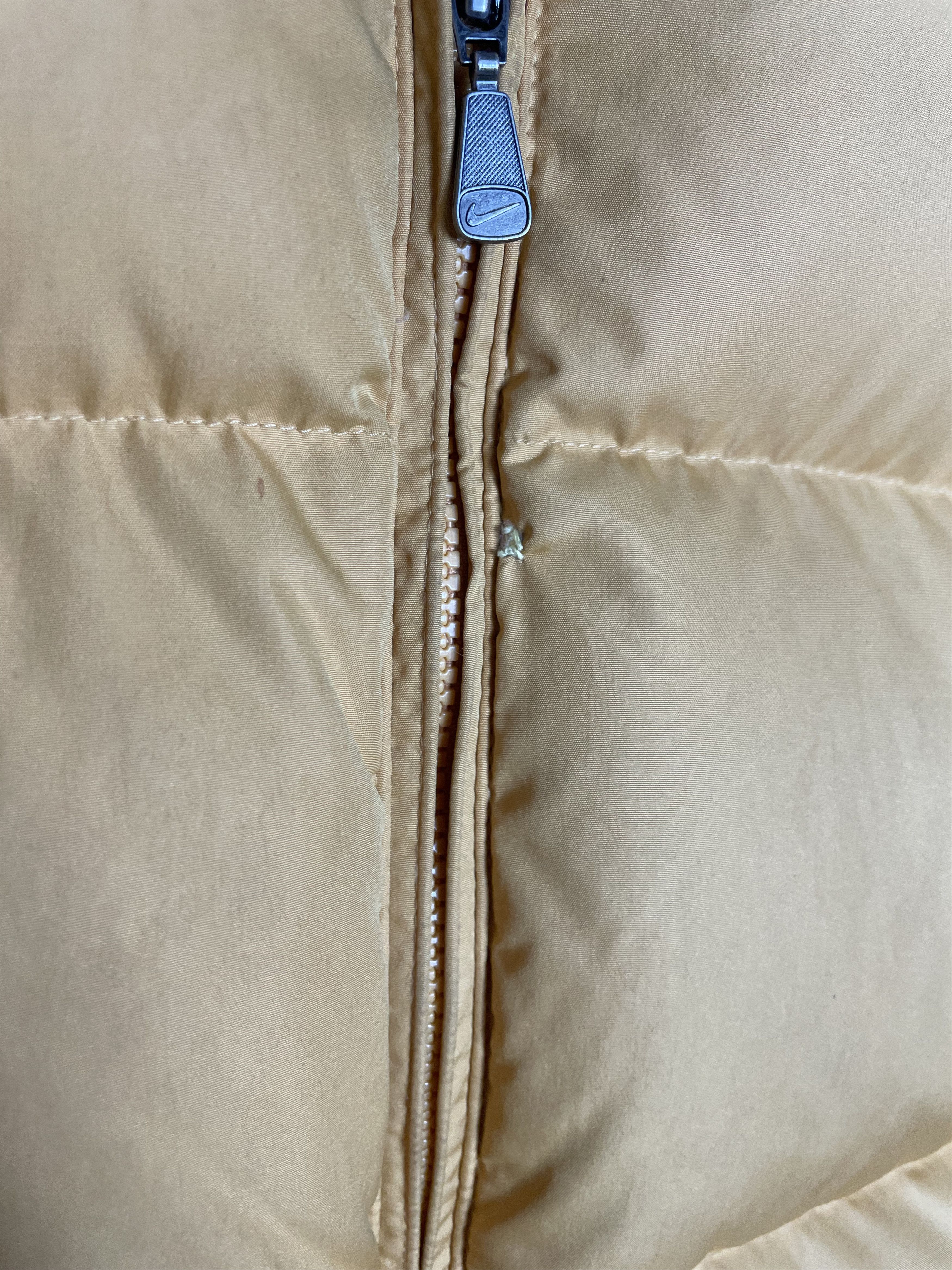 Nike × Vintage Nike Vintage 90's Puffer Vest Size US L / EU 52-54 / 3 - 5 Thumbnail