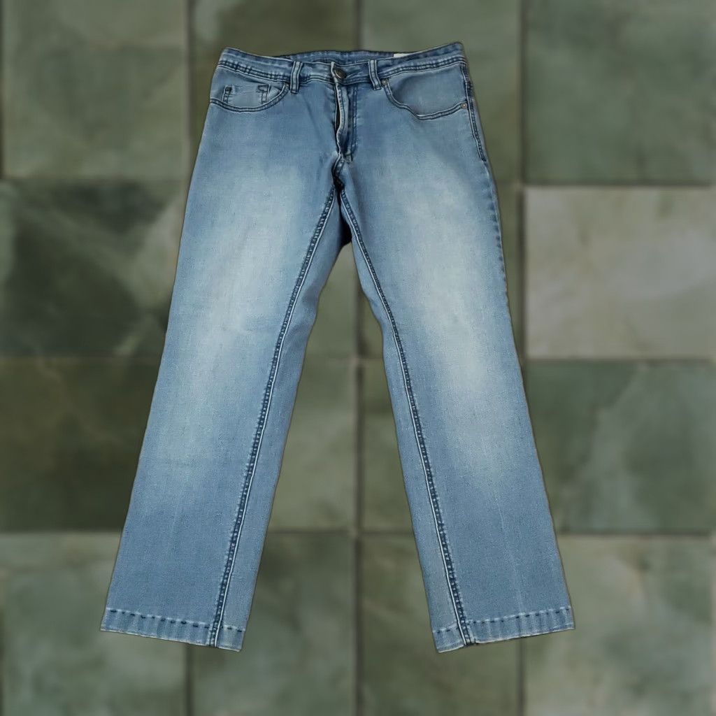 Buffalo David Bitton Buffalo David Bitton Slim Fit Blue Denim Jeans Mens 32x26 Size US 32 / EU 48 - 1 Thumbnail