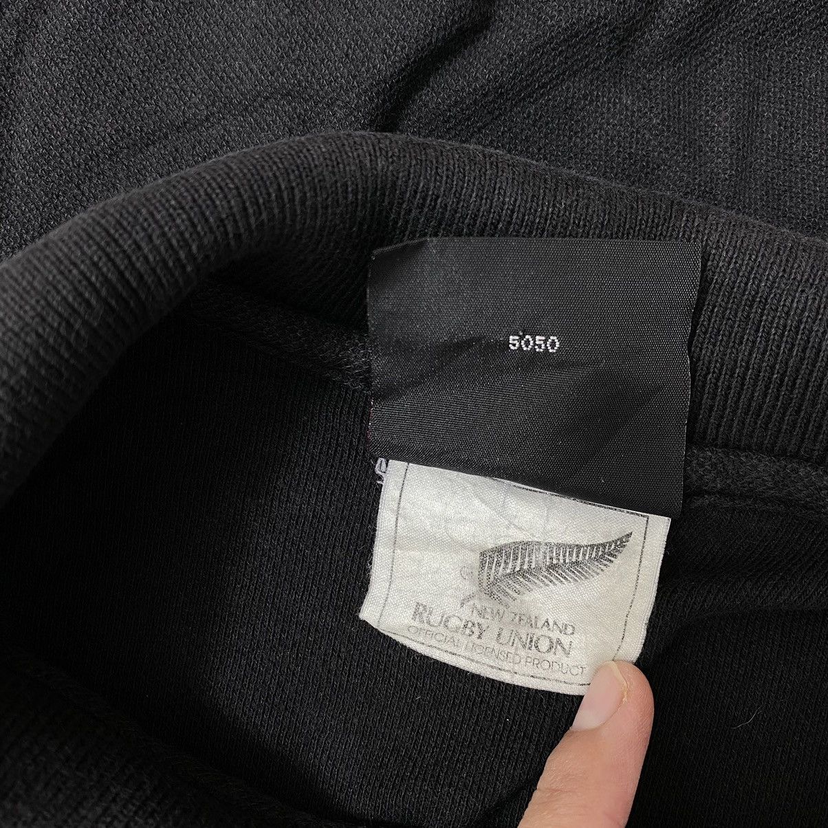 Canterbury of New Zealand CANTERBURY NEW ZEALAND Embroidered Logo Button Up Collar Size US L / EU 52-54 / 3 - 6 Thumbnail