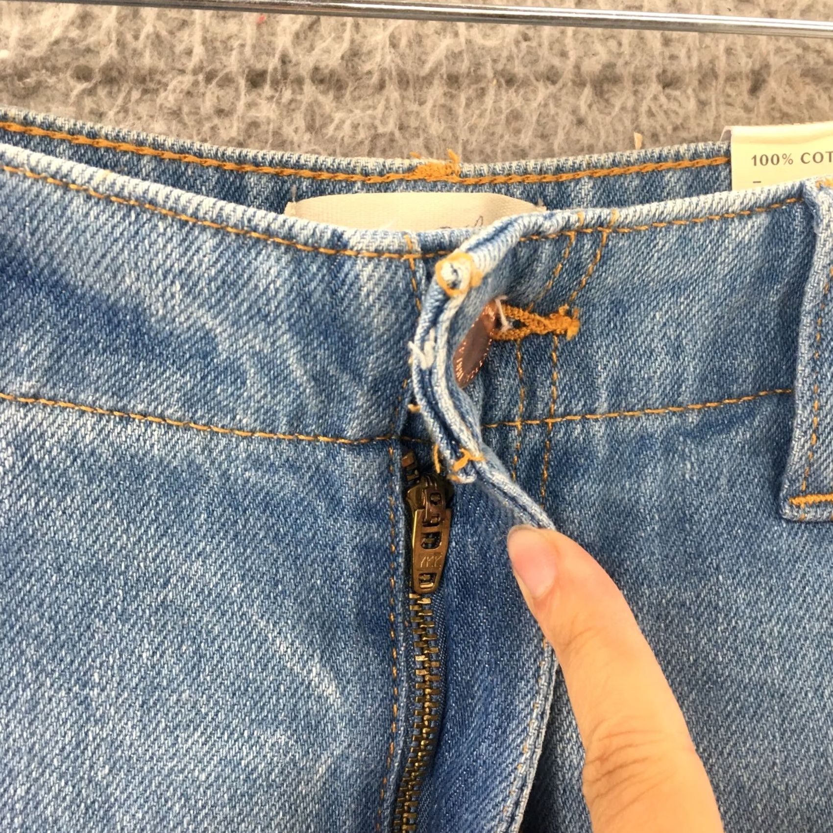 Vintage Universal Thread Jeans Womens 0 25 Waist Blue Denim Relaxed Straight Jeans Size 25" / US 0 / IT 36 - 4 Thumbnail