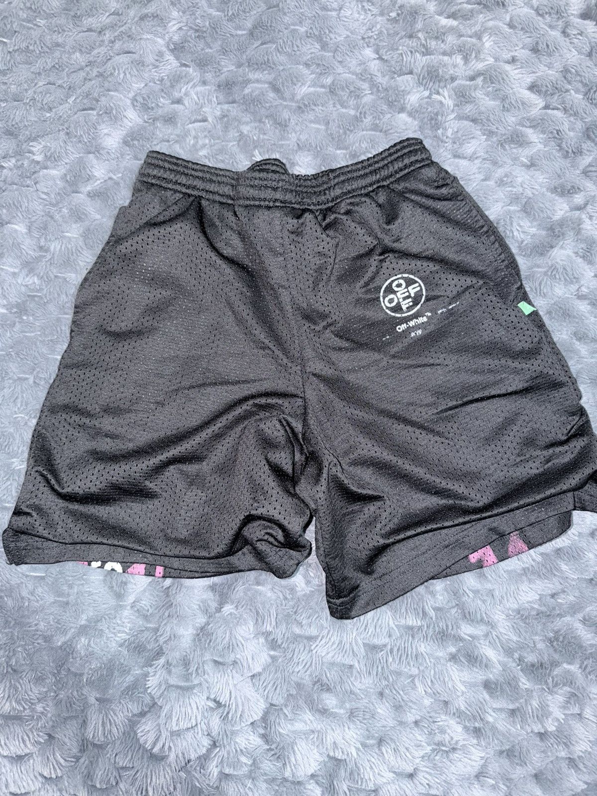Off-White Shorts rip virgil