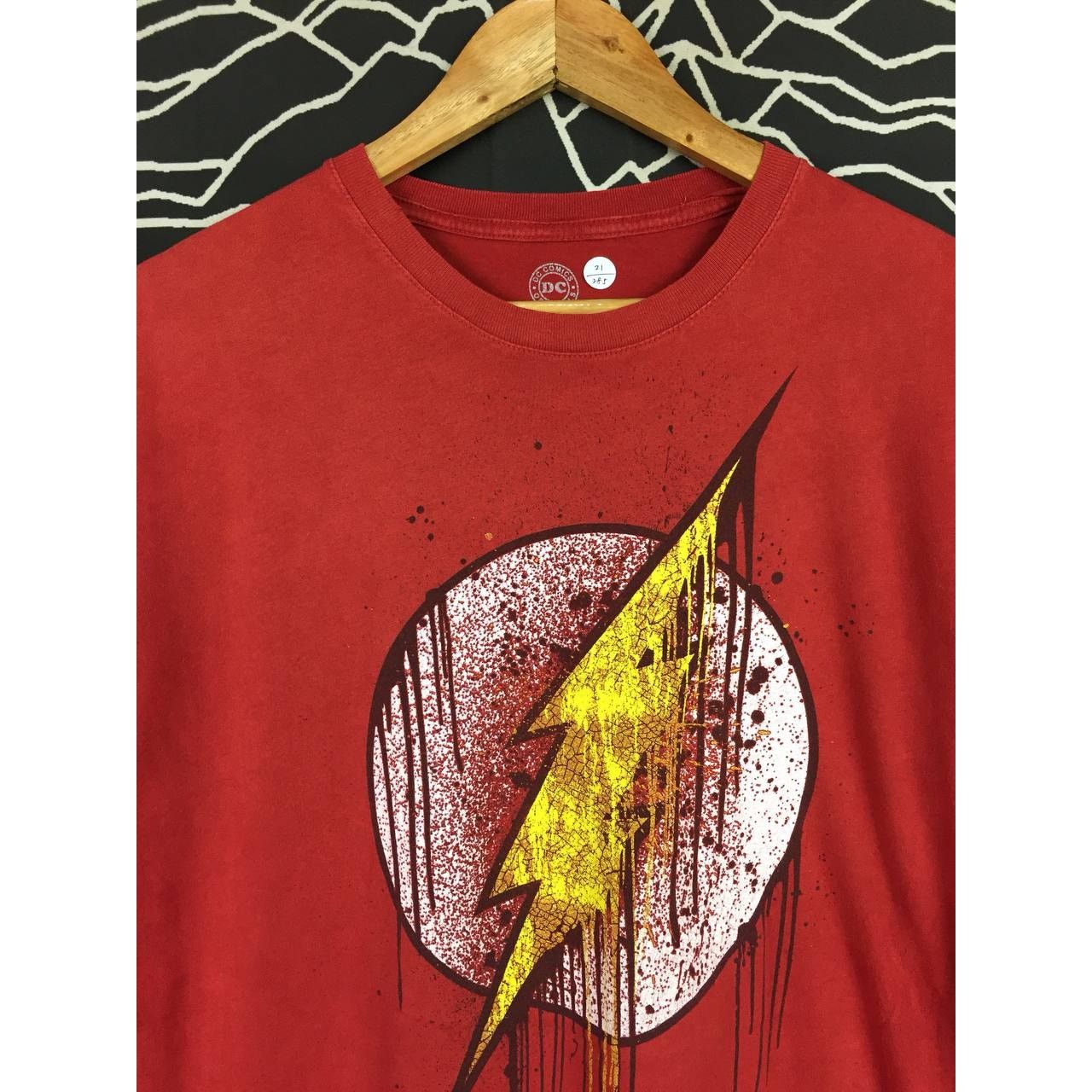 DC Comics DC Comics Originals The Flash Logo Superheroes Movie Tee Size US L / EU 52-54 / 3 - 3 Thumbnail