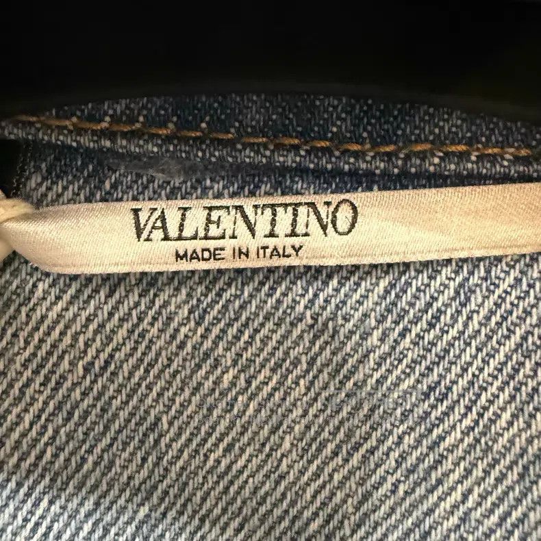 Valentino Valentino Denim shirt with big logo print Size US L / EU 52-54 / 3 - 4 Thumbnail