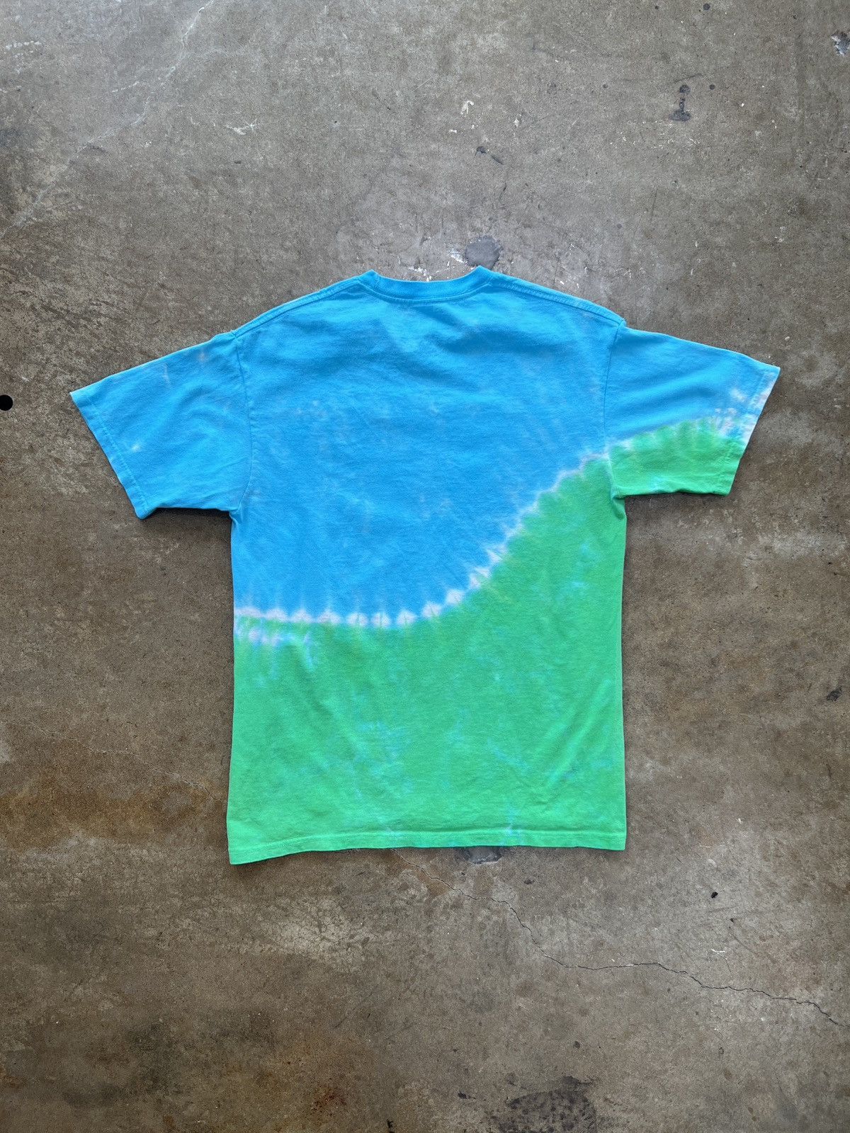 Band Tees Liquid Blue Woodstock Peace and Music Festival Tee Medium Size US M / EU 48-50 / 2 - 4 Thumbnail