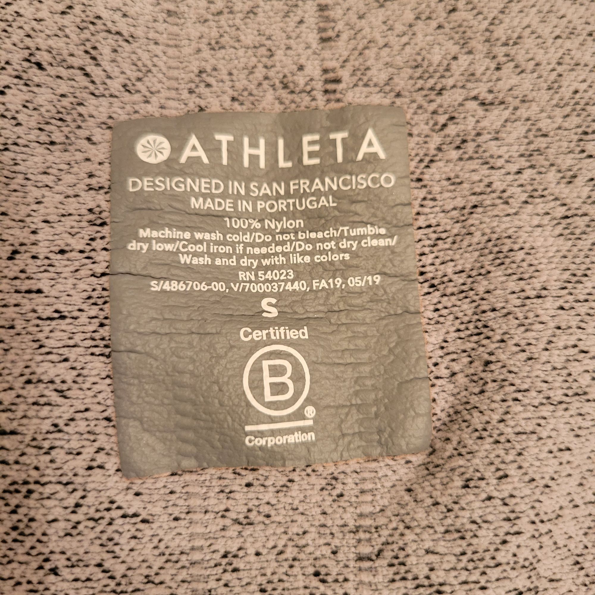 Athleta Athleta S Ruched Side Athletic Stretch Tee Top SPEEDLIGHT He Size S / US 4 / IT 40 - 3 Thumbnail