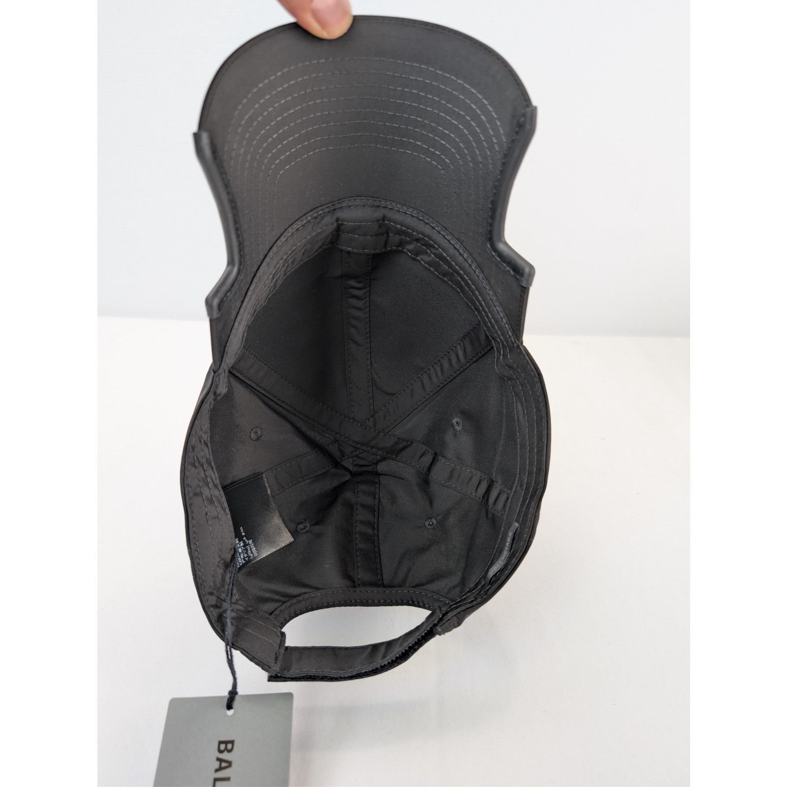 Balenciaga o1rshd1 Q:2 / Size: L / Activewear Logo Baseball Cap / Hat Size ONE SIZE - 8 Thumbnail