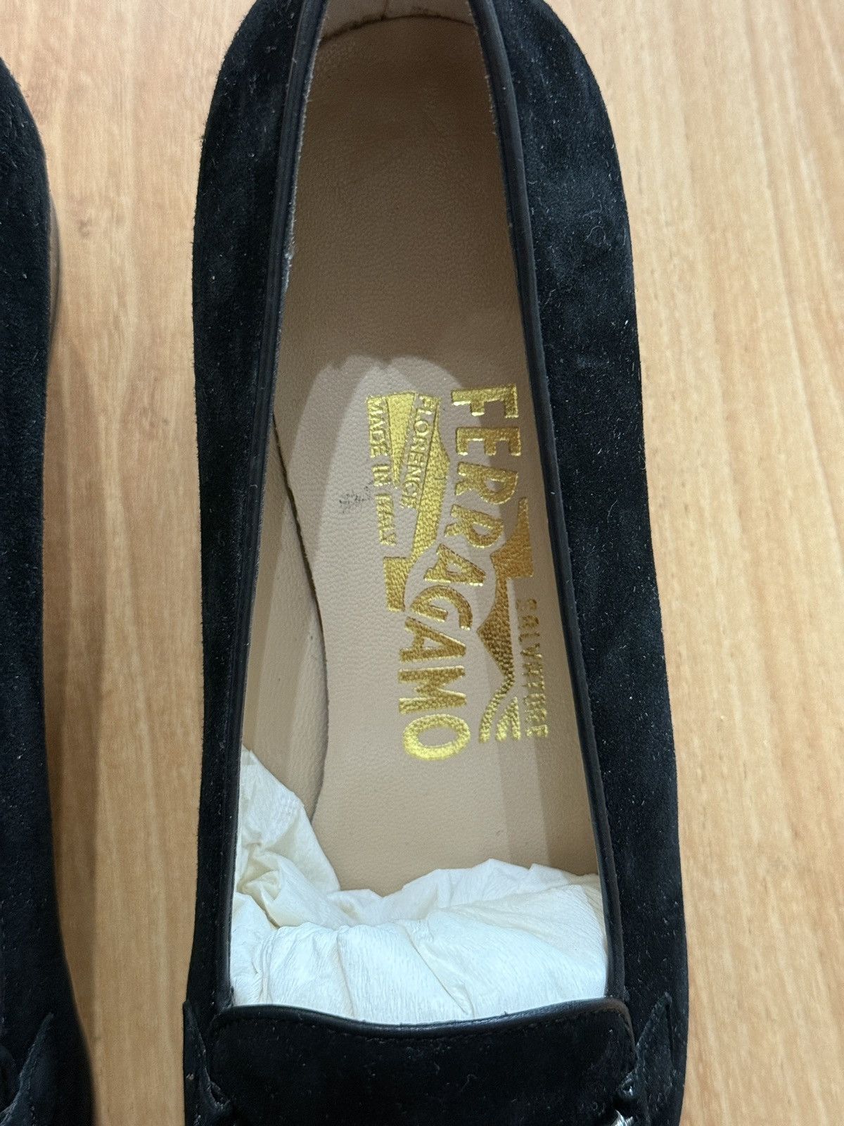 Salvatore Ferragamo Salvatore Ferragamo suede loafers in black with box Size US 6.5 / IT 36.5 - 13 Thumbnail