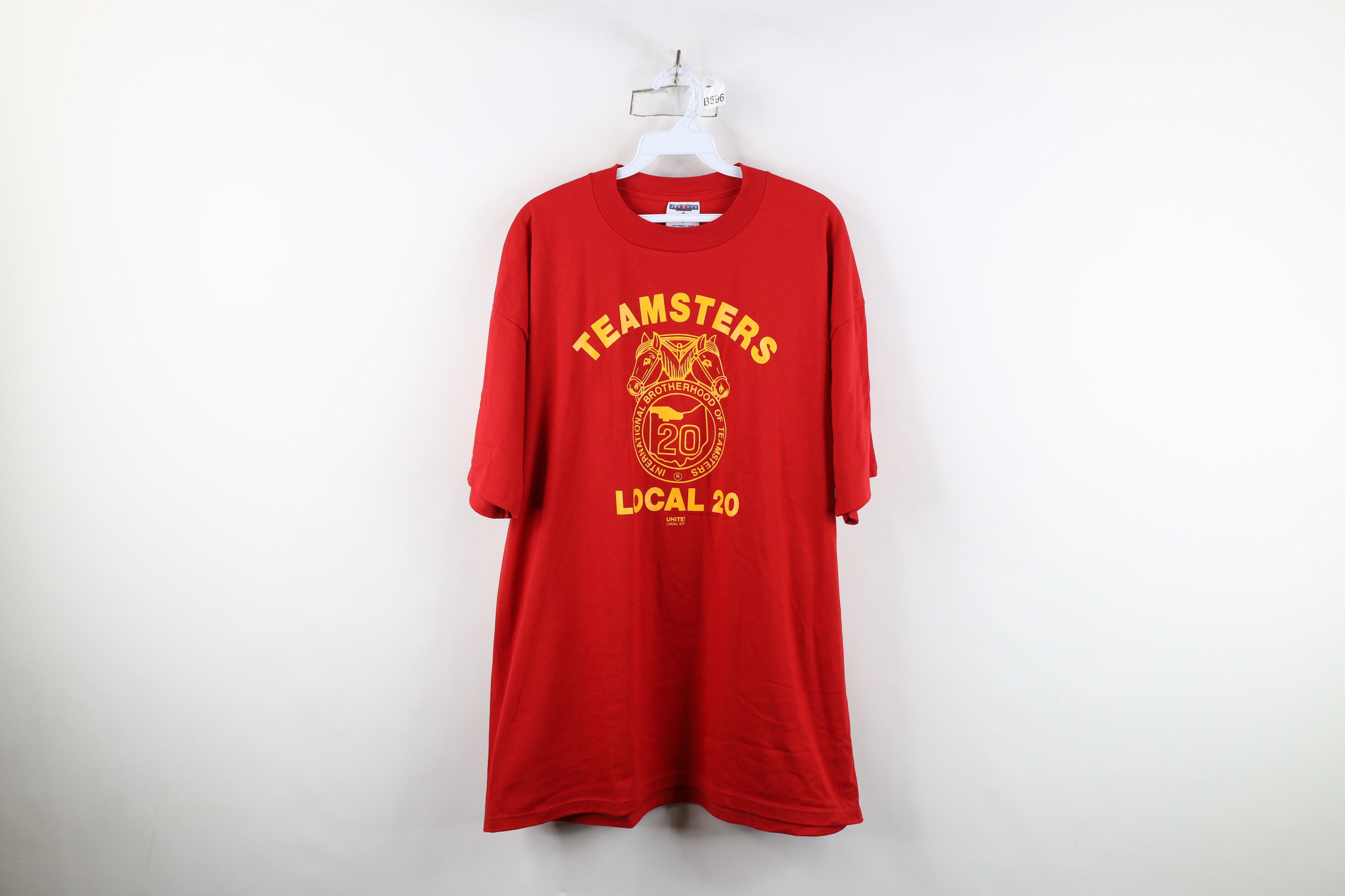 Vintage Vintage 90s Union Spell Teamsters Local 20 Union T-Shirt USA Size US XL / EU 56 / 4 - 1 Thumbnail