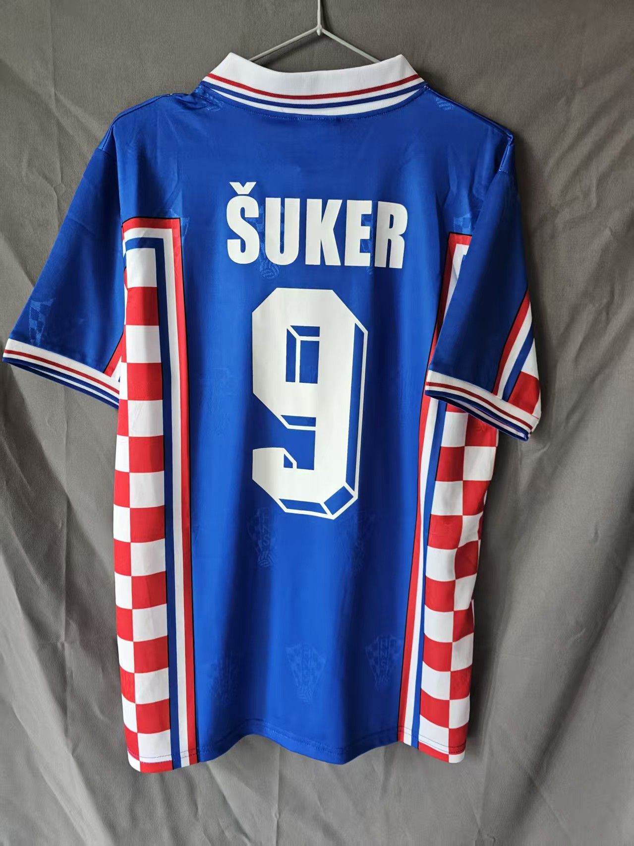 Other 1998 Croatia #9 Davor Šuker Jersey Home Size US XL / EU 56 / 4 - 2 Thumbnail