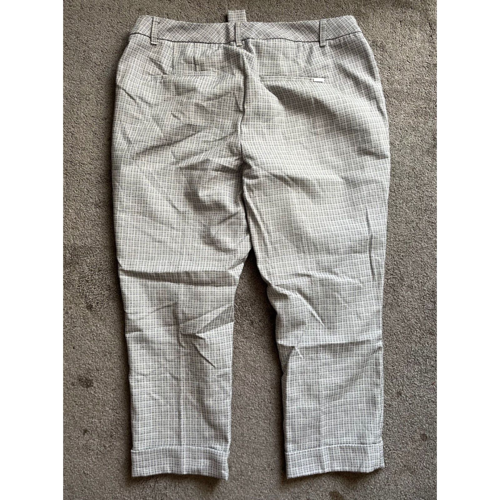 White House Black Market White House Black Market Gray The Slim Crop Career Pants Size 14 Size 36" / US 14 / IT 50 - 3 Thumbnail