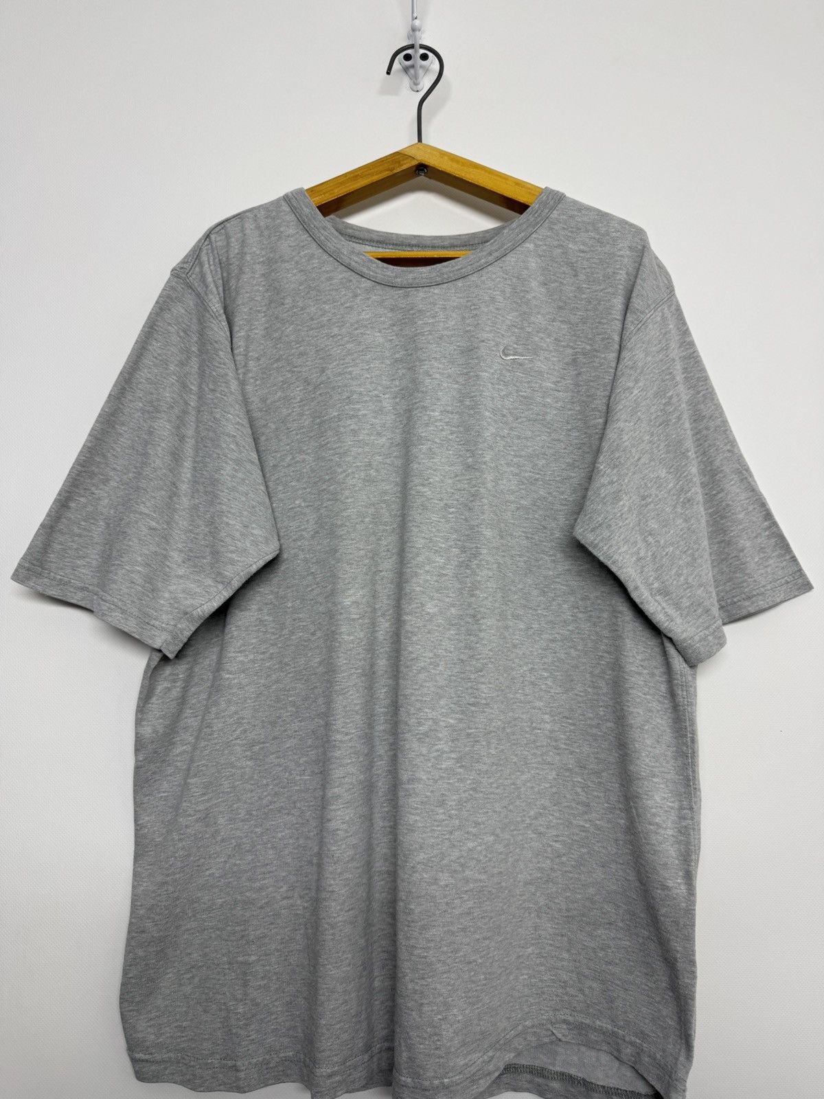 Nike Vintage Y2k Nike Swoosh Logo T-Shirt Size US L / EU 52-54 / 3 - 4 Thumbnail