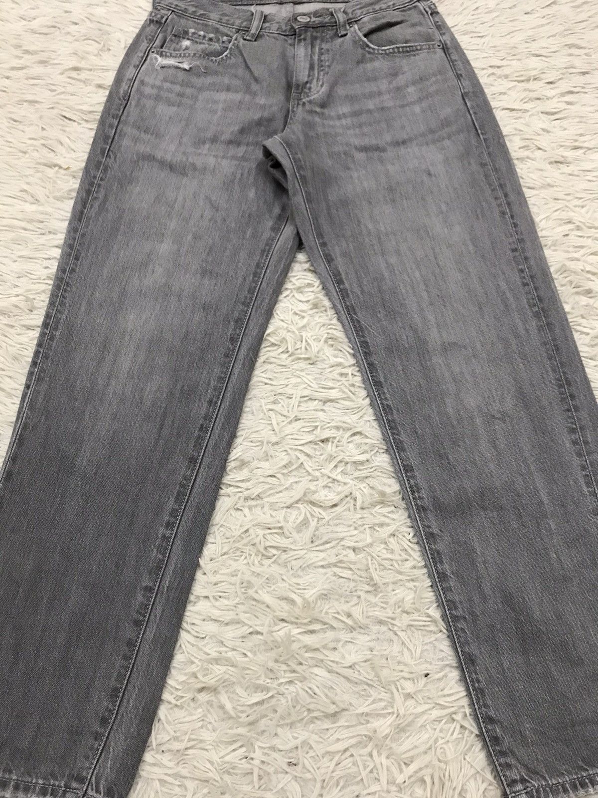 Uniqlo Uniqlo Distressed Slim Tapered Fit Jeans Size 24" / US 00 / IT 34 - 4 Thumbnail