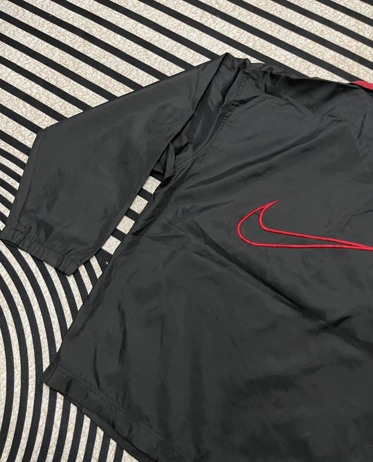 Nike × Vintage 90s NIKE EMBROIDERED LOGO HALF ZIPPER JACKET Size US L / EU 52-54 / 3 - 15 Thumbnail