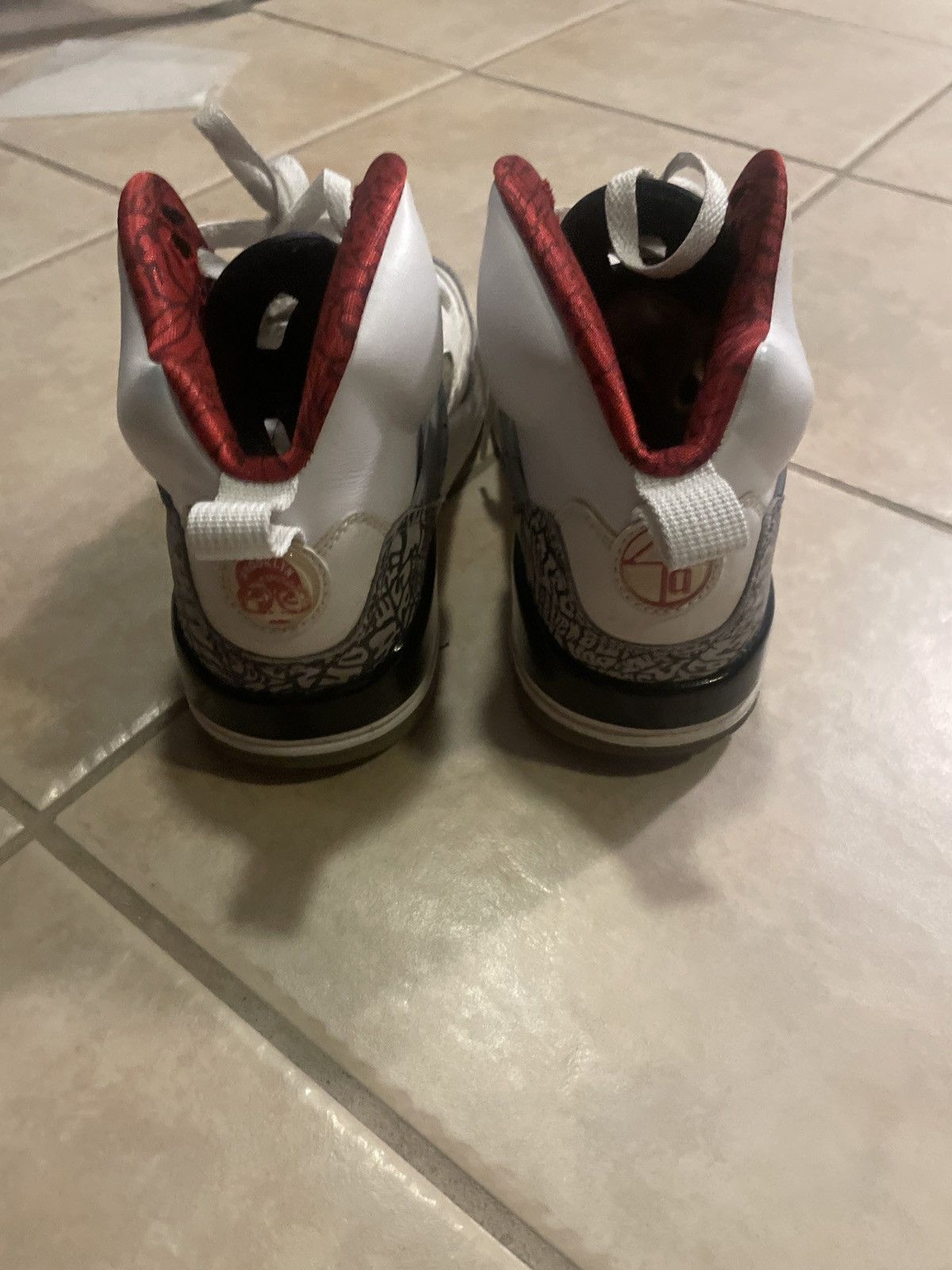 Nike Jordan White cement shoes Size US 7.5 / EU 40-41 - 6 Thumbnail
