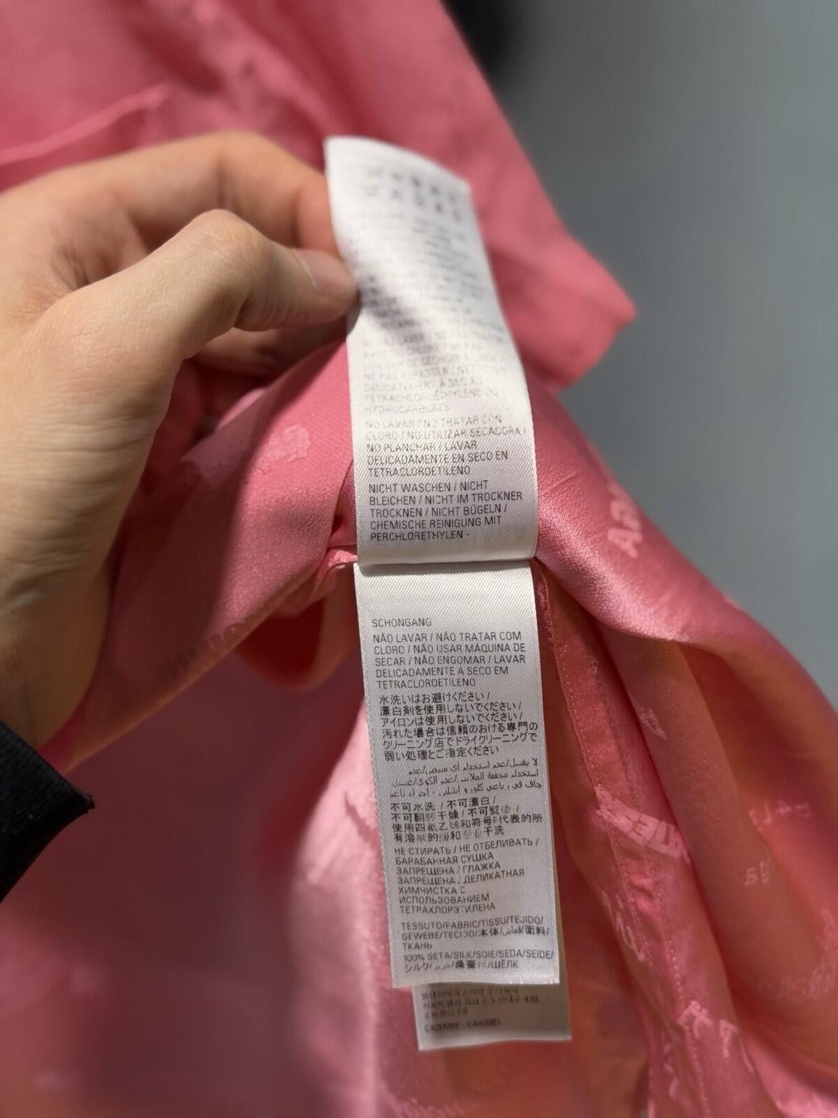 Balenciaga Balenciaga Homewear Pink Oversized Pajama Blouse 32 $1650 Size M / US 6-8 / IT 42-44 - 11 Thumbnail