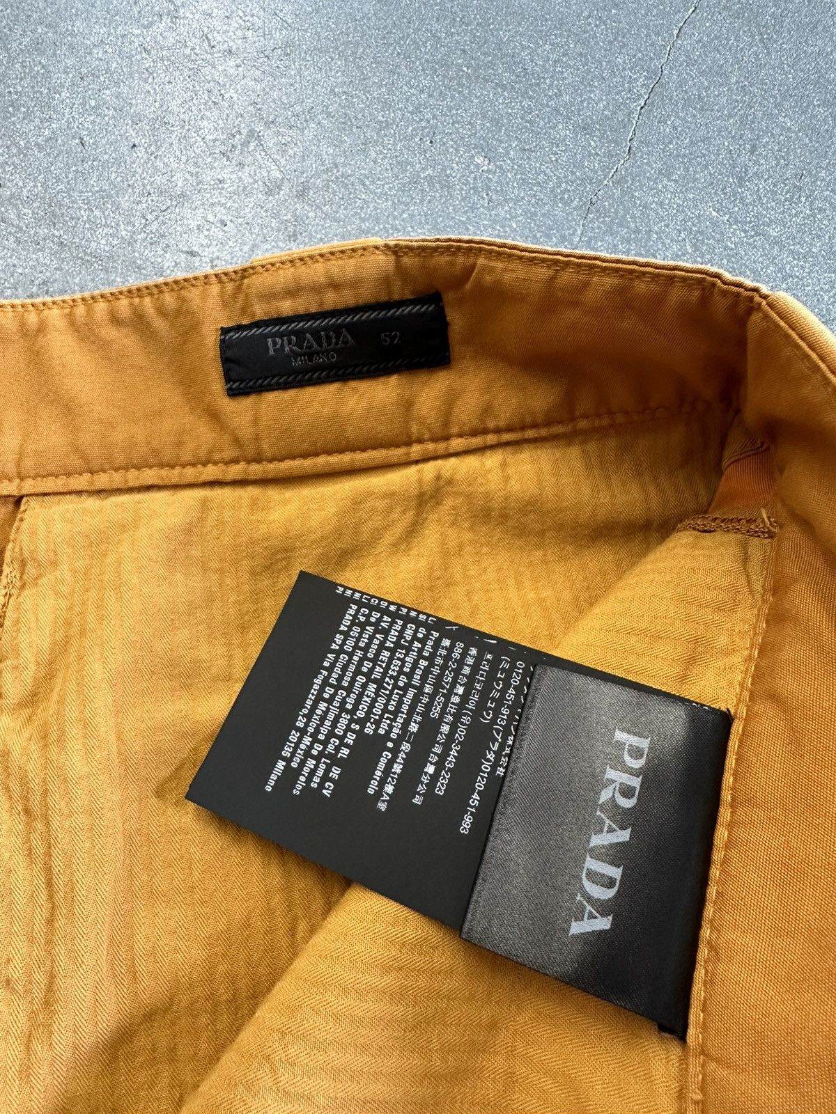Prada Prada Milano Logo Chino Bermuda Shorts Size US 36 / EU 52 - 7 Thumbnail