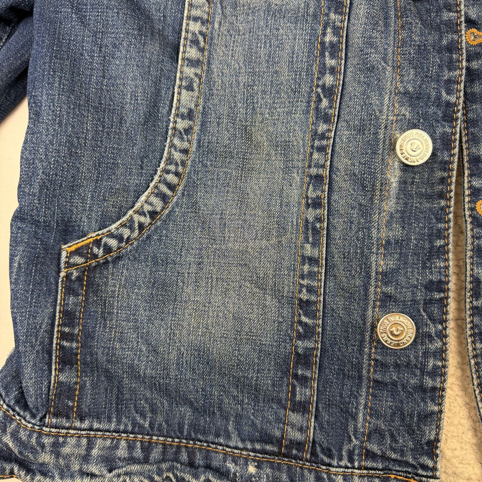 True Religion True Religion Sherpa Lined Denim Trucker Jacket Medium Size US M / EU 48-50 / 2 - 6 Thumbnail