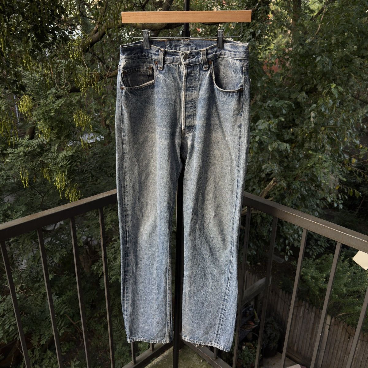 Levi's 90s Levi's 501 Thrashed Faded Distressed Jeans ERD Grunge Size US 29 - 1 Thumbnail