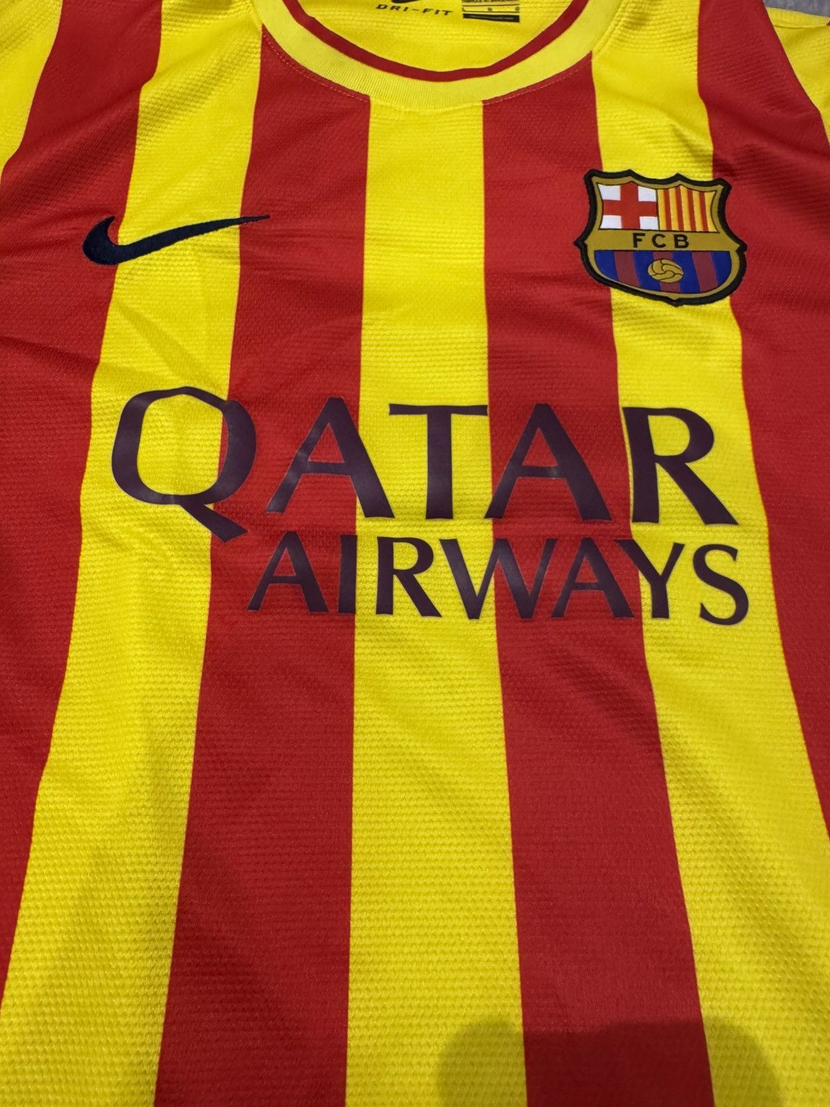 Nike BARCELONA BARCA CATALONIA FLAG KIT 2013-2014 ERA Size US L / EU 52-54 / 3 - 4 Thumbnail