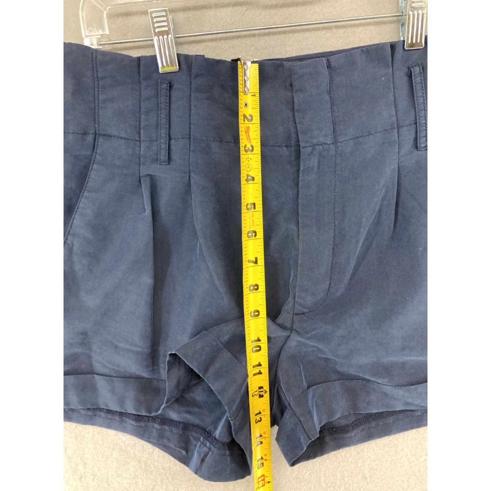 American Eagle Outfitters American Eagle Outfitters Shorts 6 Blue Paperbag Rolled Cuff Womens 6 Blue Paperbag Shorts Womens Regular 6 Blue Paperbag Rolled Cuff Size 28" / US 6 / IT 42 - 4 Thumbnail
