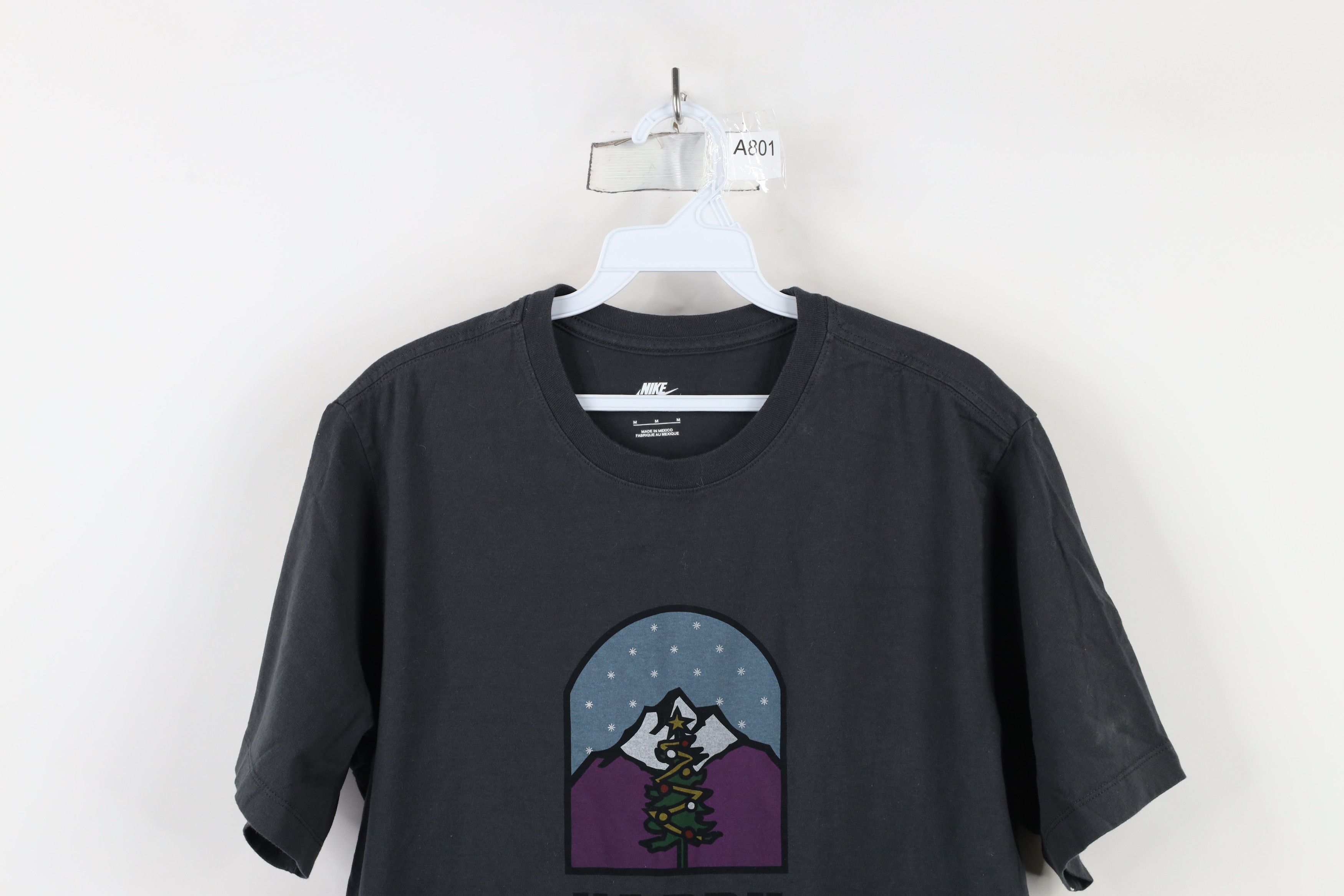 Nike × Vintage Nike Faded Swoosh Happy Holidays Christmas T-Shirt Gray Size US M / EU 48-50 / 2 - 2 Thumbnail