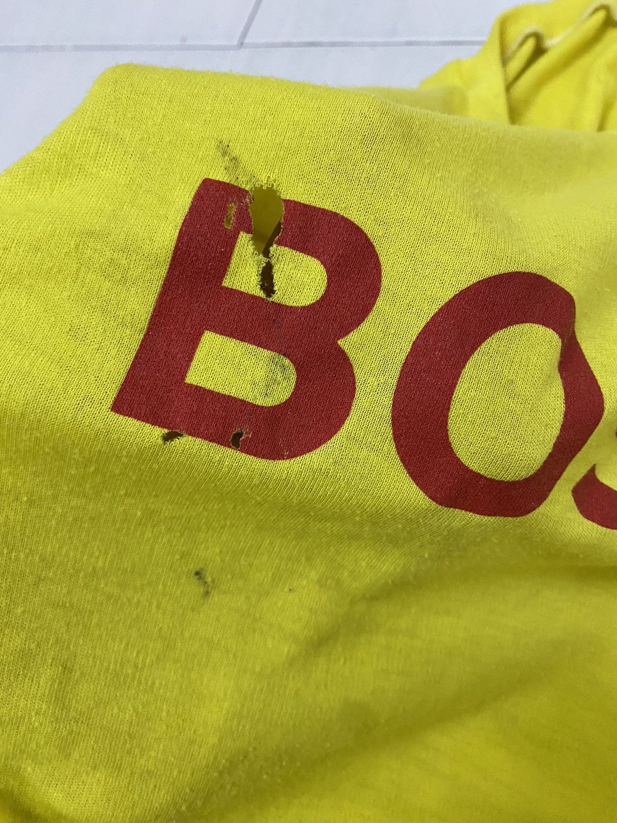 Vintage VINTAGE 80s THRASHED BOSCH T-SHIRT Size US XS / EU 42 / 0 - 7 Thumbnail