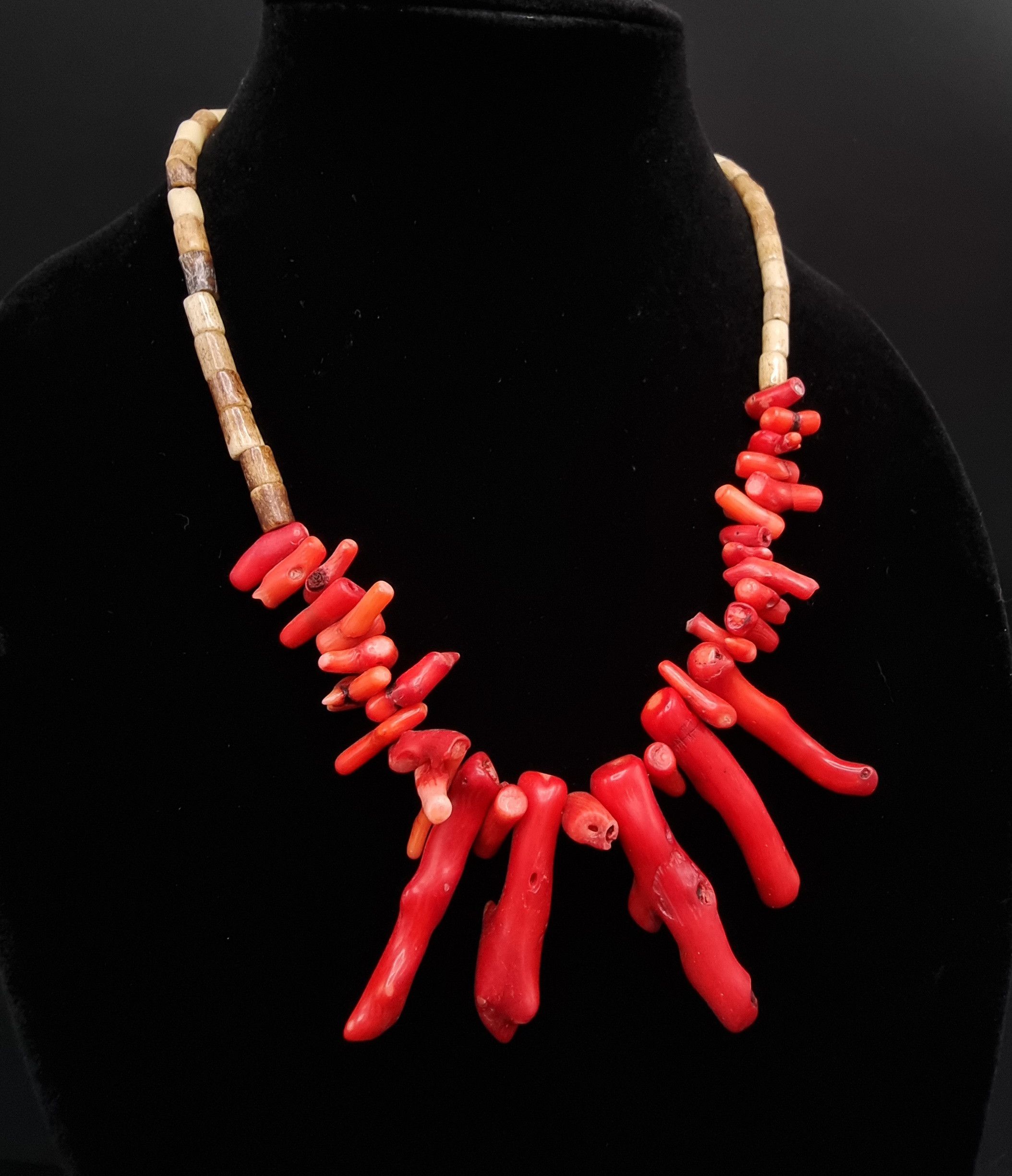 Vintage Genuine Coral Vintage Necklace With Unique Red Coral Branche Size ONE SIZE - 1 Thumbnail