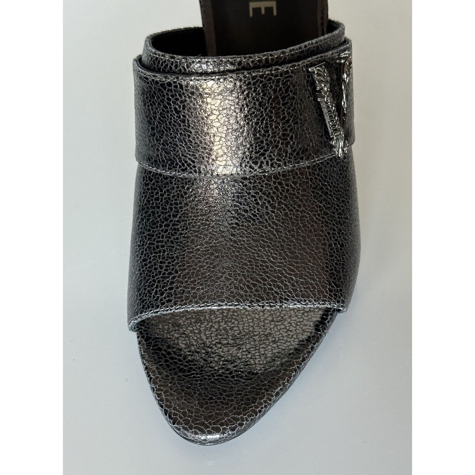 Versace Versace Virtus Leather Black Sandals Shoes 7 US 1011901 Size US 7 / IT 37 - 8 Thumbnail