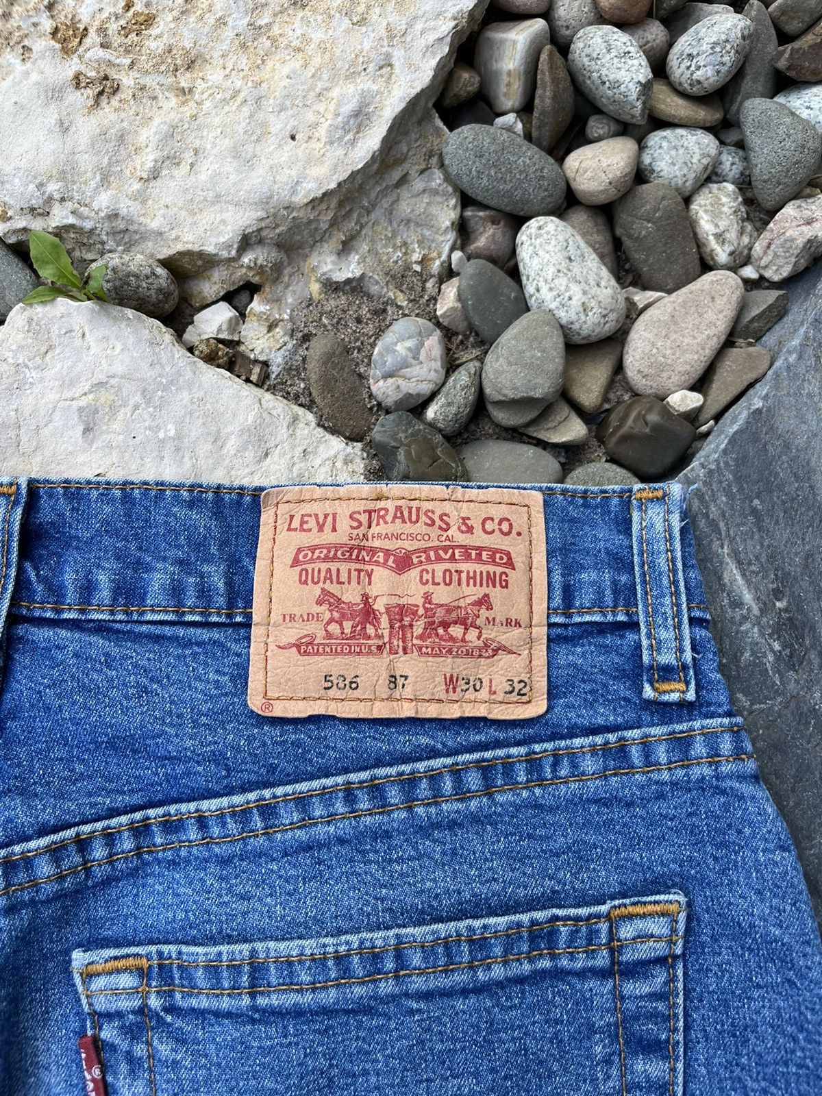 Levi's × Levi's Vintage Clothing × Vintage Vintage Levi’s 586 87 flared jeans 30x32 baggy regular denim Size US 30 / EU 46 - 17 Thumbnail
