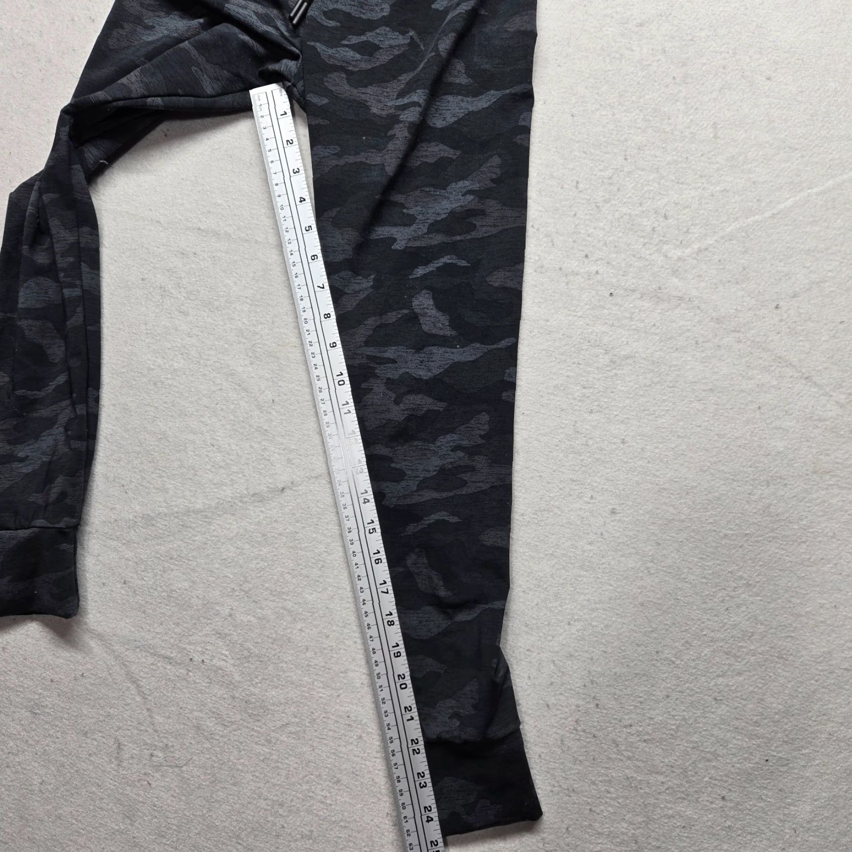 Vintage No Boundaries No Boundaries Black Camo Activewear Jogger Pants Drawstring Adult Women's S/M Size 32" / US 10 / IT 46 - 6 Thumbnail