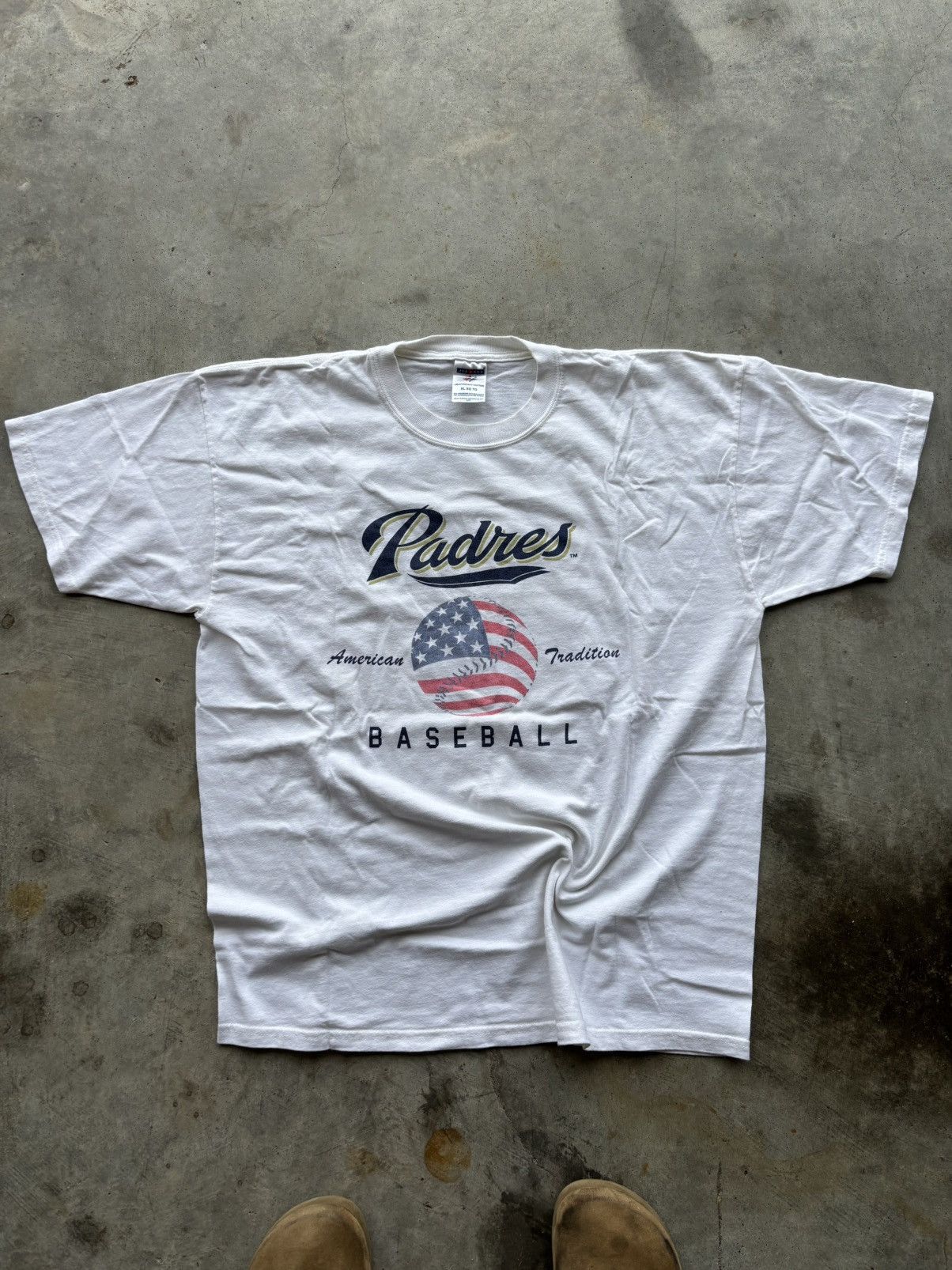 Jerzees × Vintage Padres Baseball (american traditional) Aflac T Size US XL / EU 56 / 4 - 1 Thumbnail