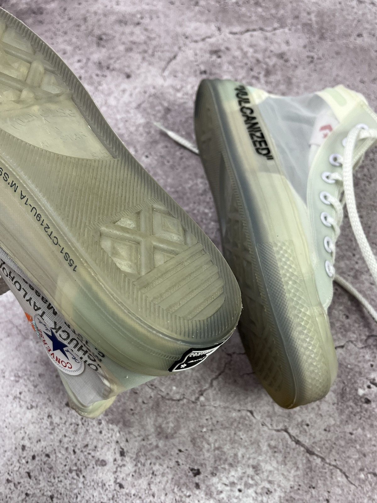 Converse × Off-White Off-White x Converse Chuck Taylor 70 Vulcanized Virgil Abloh Size US 9.5 / EU 42-43 - 19 Thumbnail
