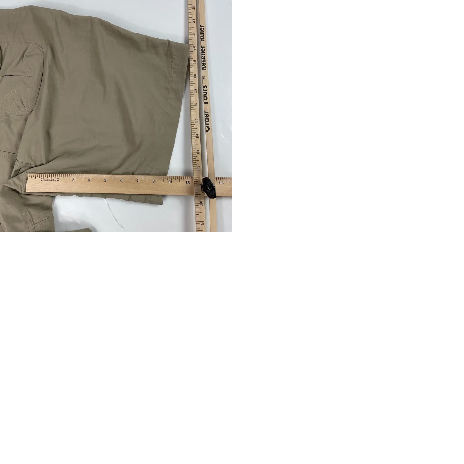 The North Face The North Face Shorts Womens 12 Beige Cargo Fishing Hiking Trekking Camp 33 x 8 Size 34" / US 12 / IT 48 - 9 Thumbnail