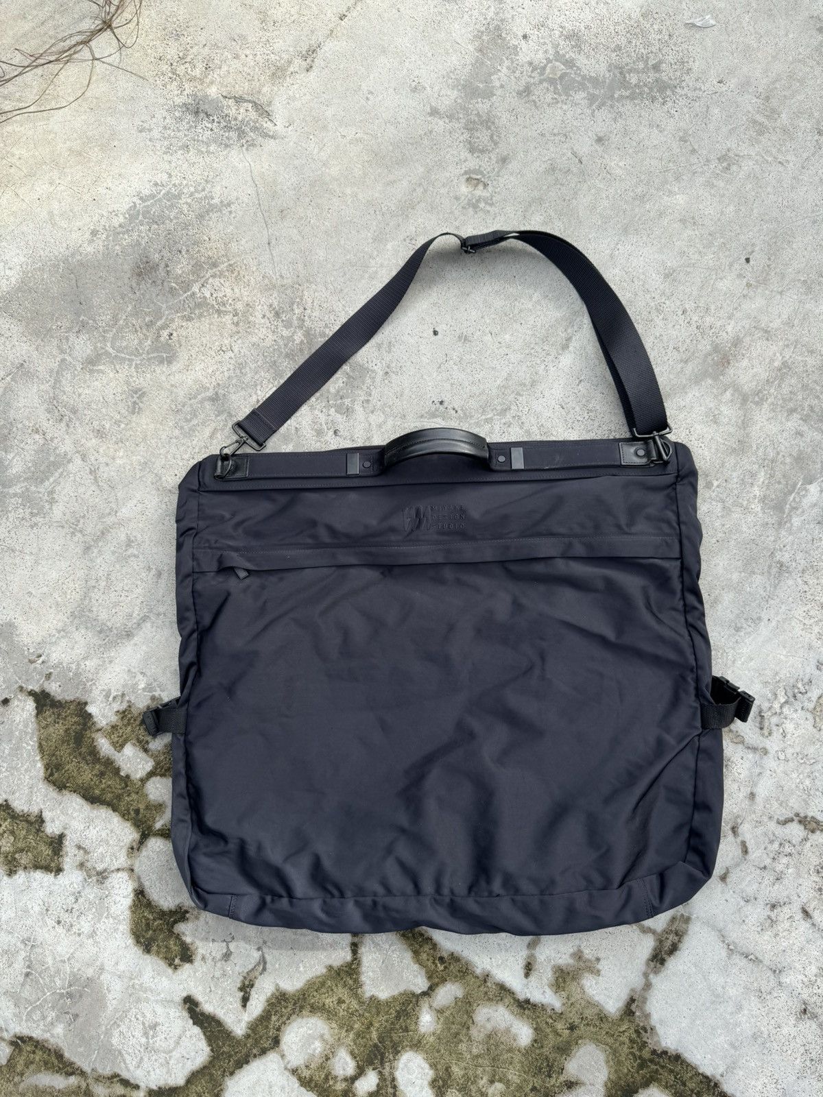 Issey Miyake Rare Beatiful Issey Miyake Design Studio Travel Garment Bag Size ONE SIZE - 1 Thumbnail