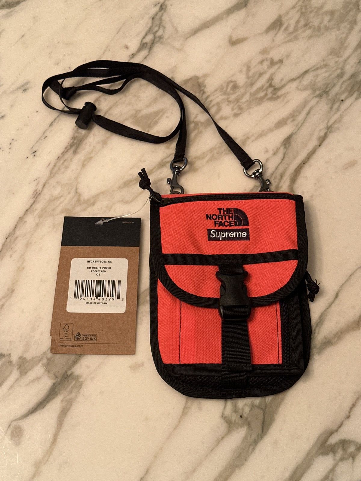 Supreme × The North Face TNF Utility Pouch Rocket Red OS Size ONE SIZE - 1 Thumbnail