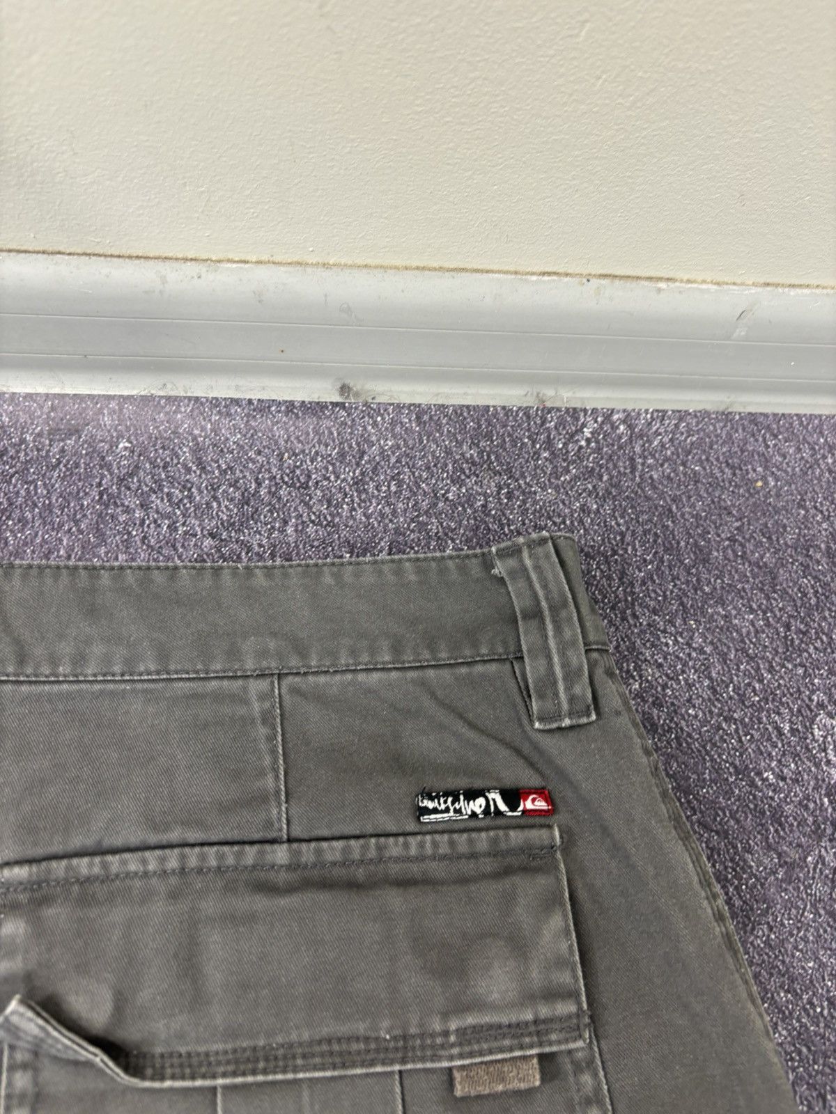Quiksilver Vintage Quiksilver 2000s Y2K Gray Utility Baggy Cargo Shorts Size US 34 / EU 50 - 16 Thumbnail