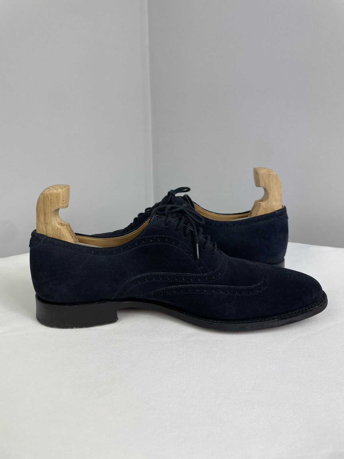 Church's Church’s Berlin Navy Suede Wingtip Brogues UK 8.5 F Size US 9.5 / EU 42-43 - 6 Thumbnail