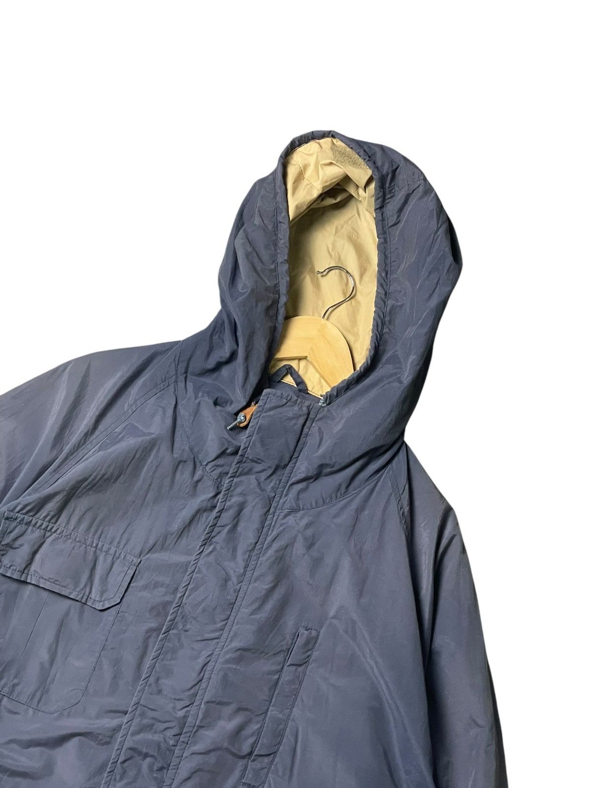 Japanese Brand × Levi's × Vintage Vintage LEVIS Multi pocket Hooded Windbreaker (95) Size US L / EU 52-54 / 3 - 2 Thumbnail
