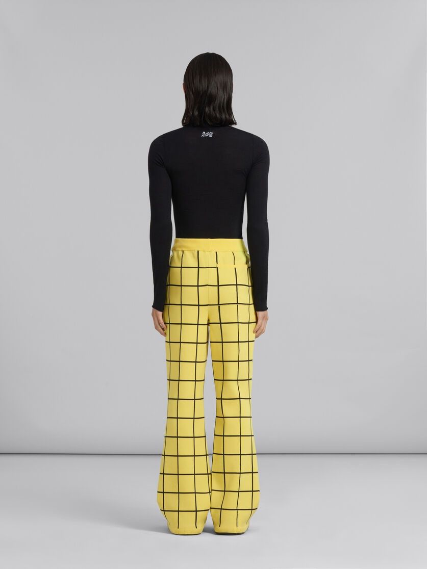 o1y0225 Checked Jogger & Sweatpant in Yellow/Black