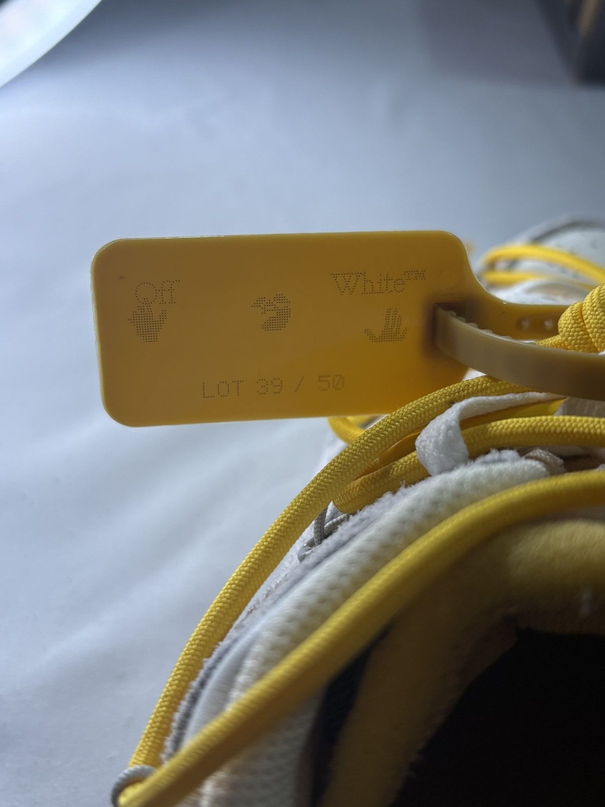 Nike × Off-White Nike x off white. Dunk lows. Lot 39. Size 8. Size US 8 / EU 41 - 6 Thumbnail