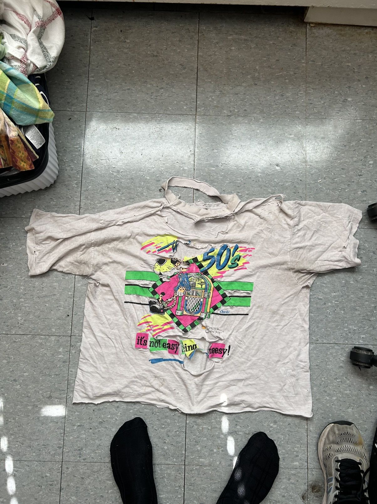 Fruit Of The Loom × Vintage 90s Vintage Thrashed Doritos Shirt Size US XL / EU 56 / 4 - 1 Thumbnail