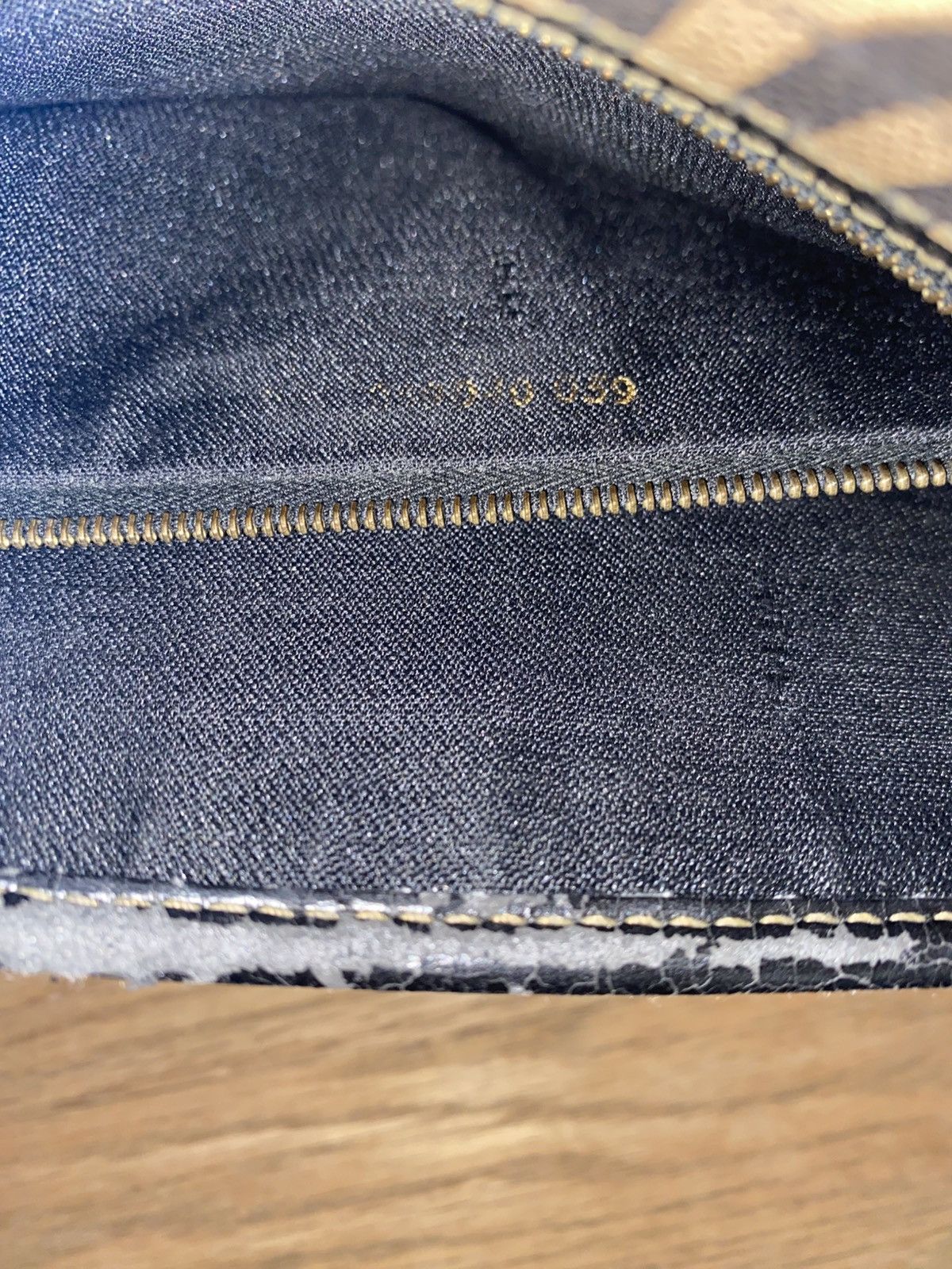 Fendi Authentic Vintage Fendi Purse Size ONE SIZE - 20 Thumbnail