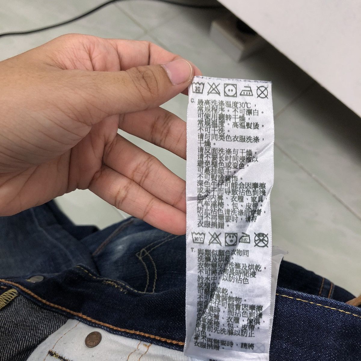 Levi's 🔥RARE 90’s VINTAGE LEVI’S DENIM JEANS STRAIGHT CUT Size US 36 / EU 52 - 18 Thumbnail