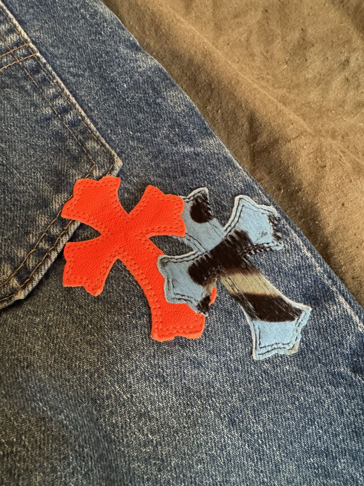 Chrome Hearts × Levi's Chrome Hearts Levi’s Cross Patch Jeans Size US 33 - 16 Thumbnail
