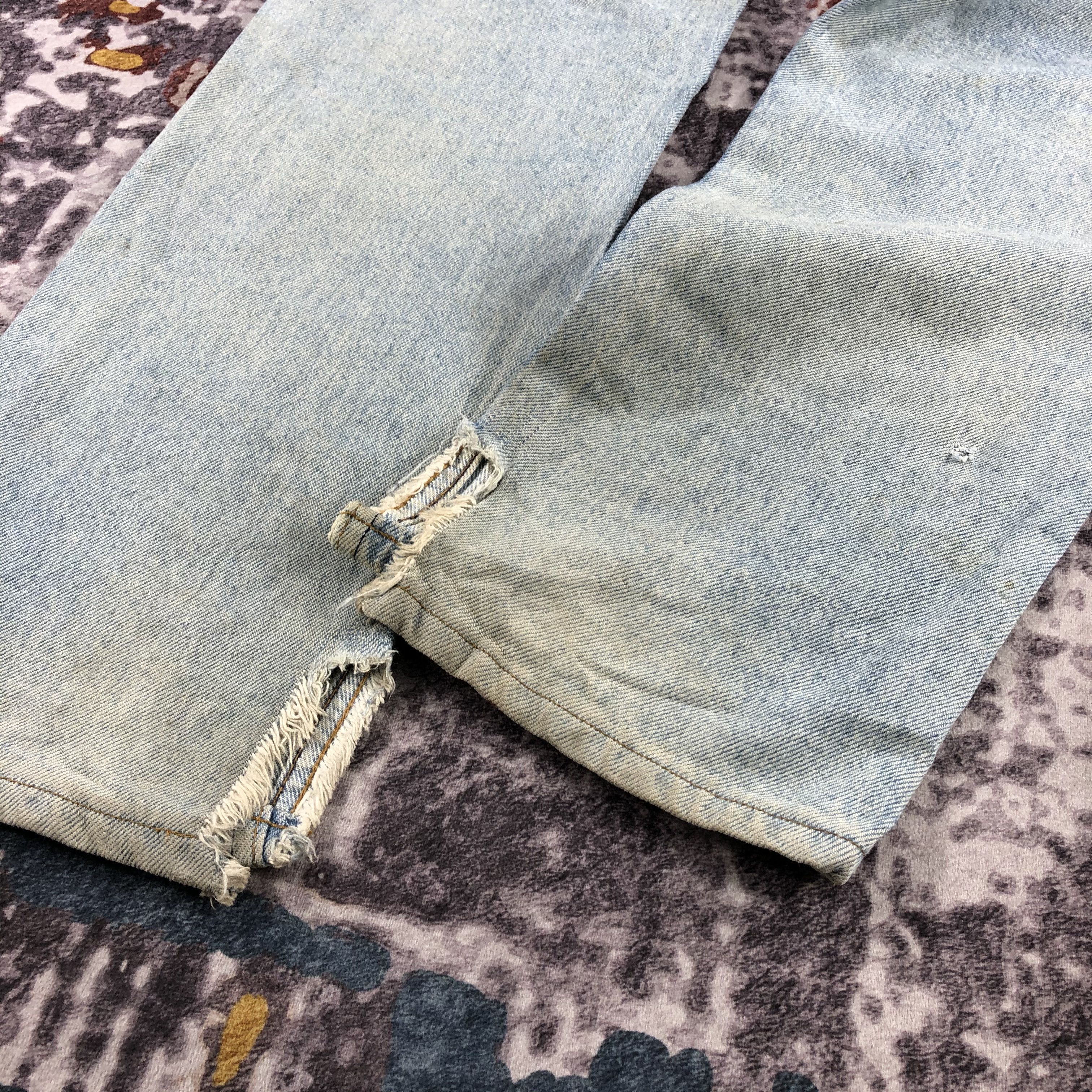Levi's × Vintage Vintage 90s Light Wash Levis 510 Jeans-JM2220 Size US 30 / EU 46 - 4 Thumbnail