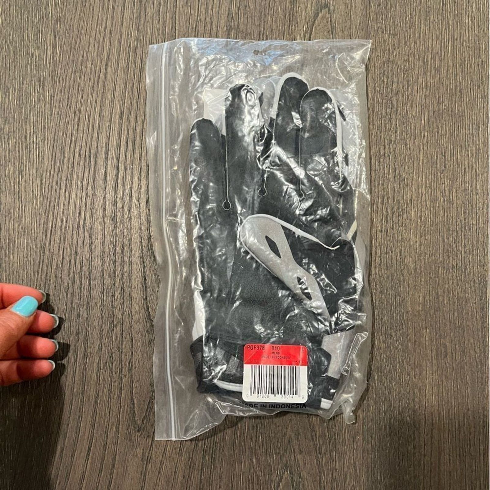 Nike NWT Nike Vapor Shield Football Receiver Gloves - Size L Size ONE SIZE - 5 Thumbnail