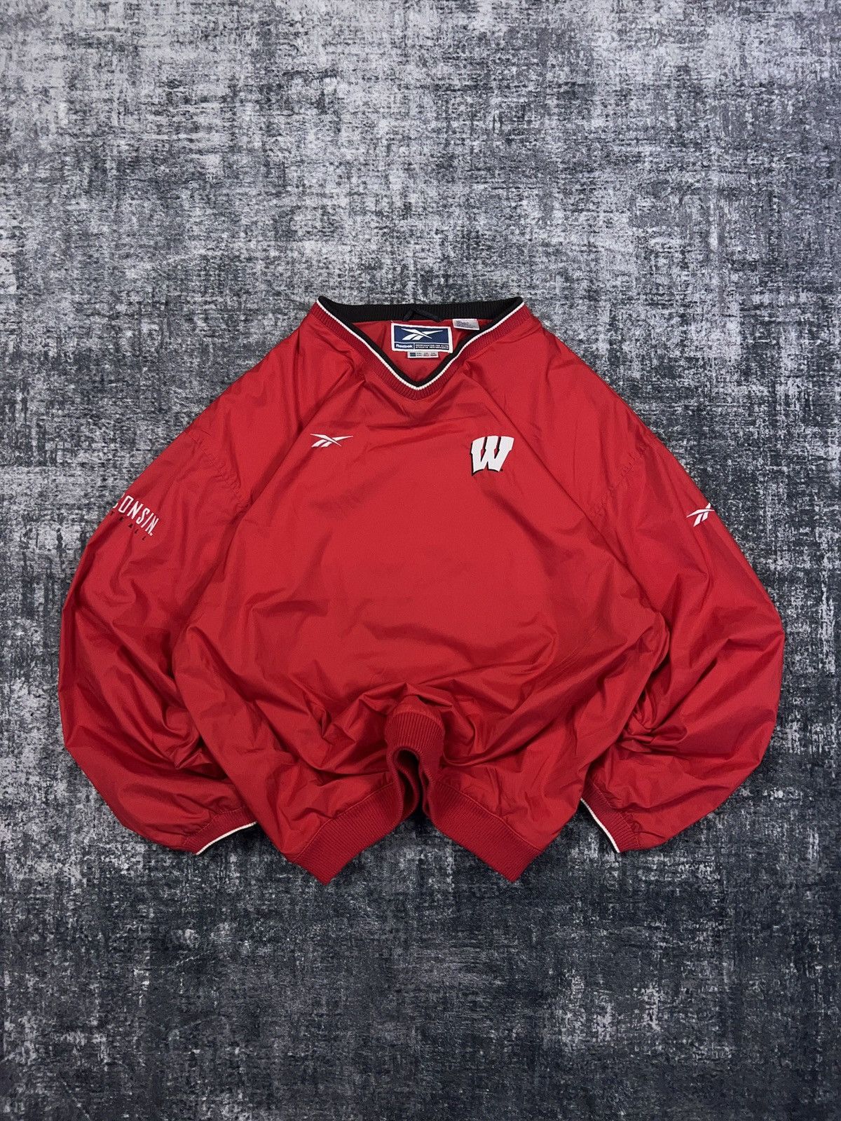 Reebok × Vintage Vintage 90s Wisconsin Badgers Insulated Pullover Windbreaker Size US XXL / EU 58 / 5 - 1 Thumbnail